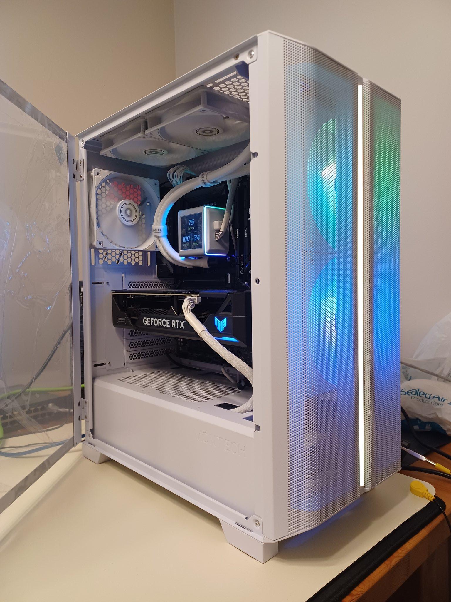 [model011unit1] White 1440p Gaming Mid-Tower (RTX 4070 Ti Super + Ryzen 7 9800X3D + 32GB DDR5)
