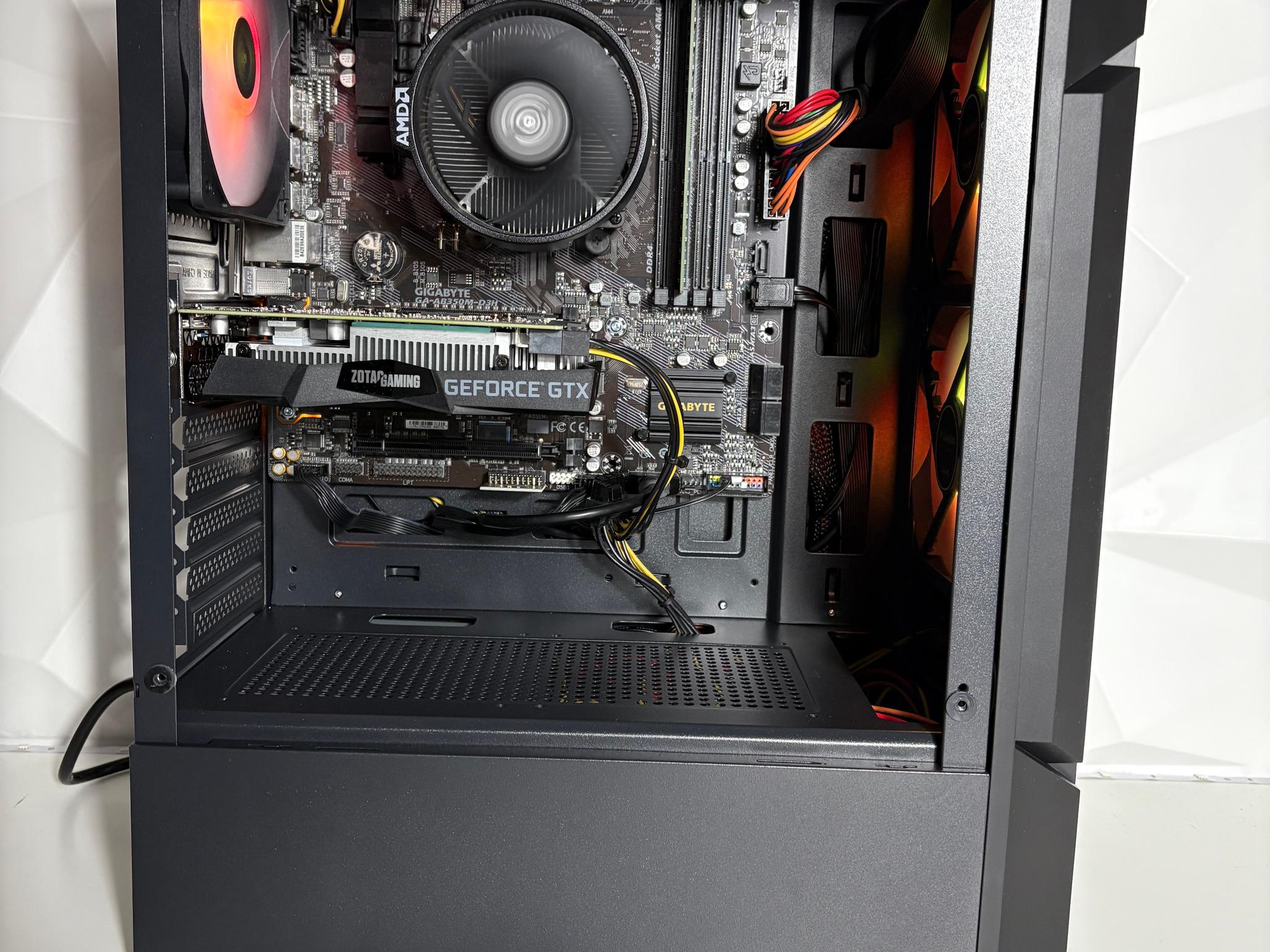//Borealis Gaming PC// - Ryzen 5 2400G, GTX 1650 , 16GB Ram, 512GB SSD