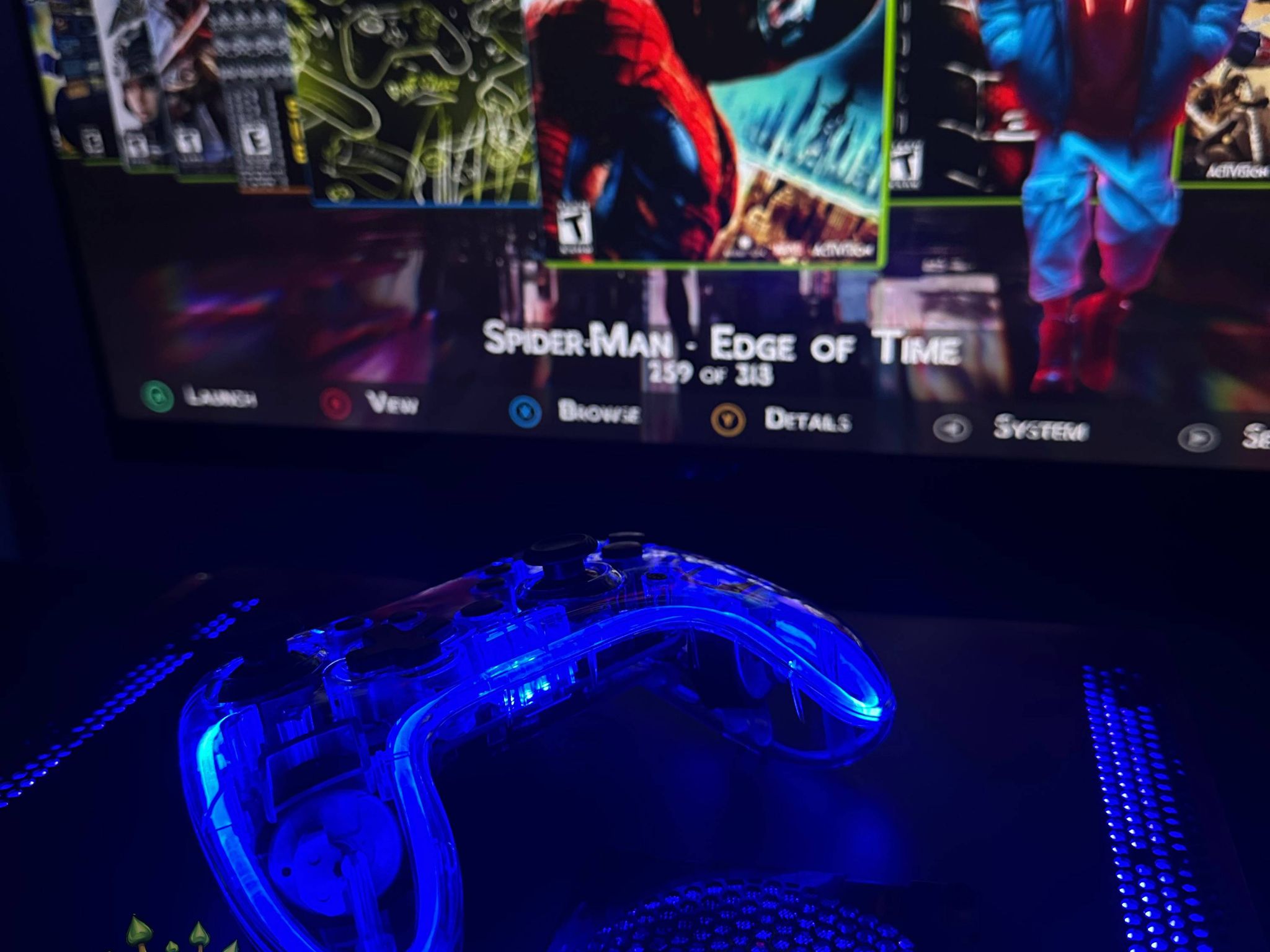 Xbox 360 -RGH3  - Custom LEDs -1TB HDD