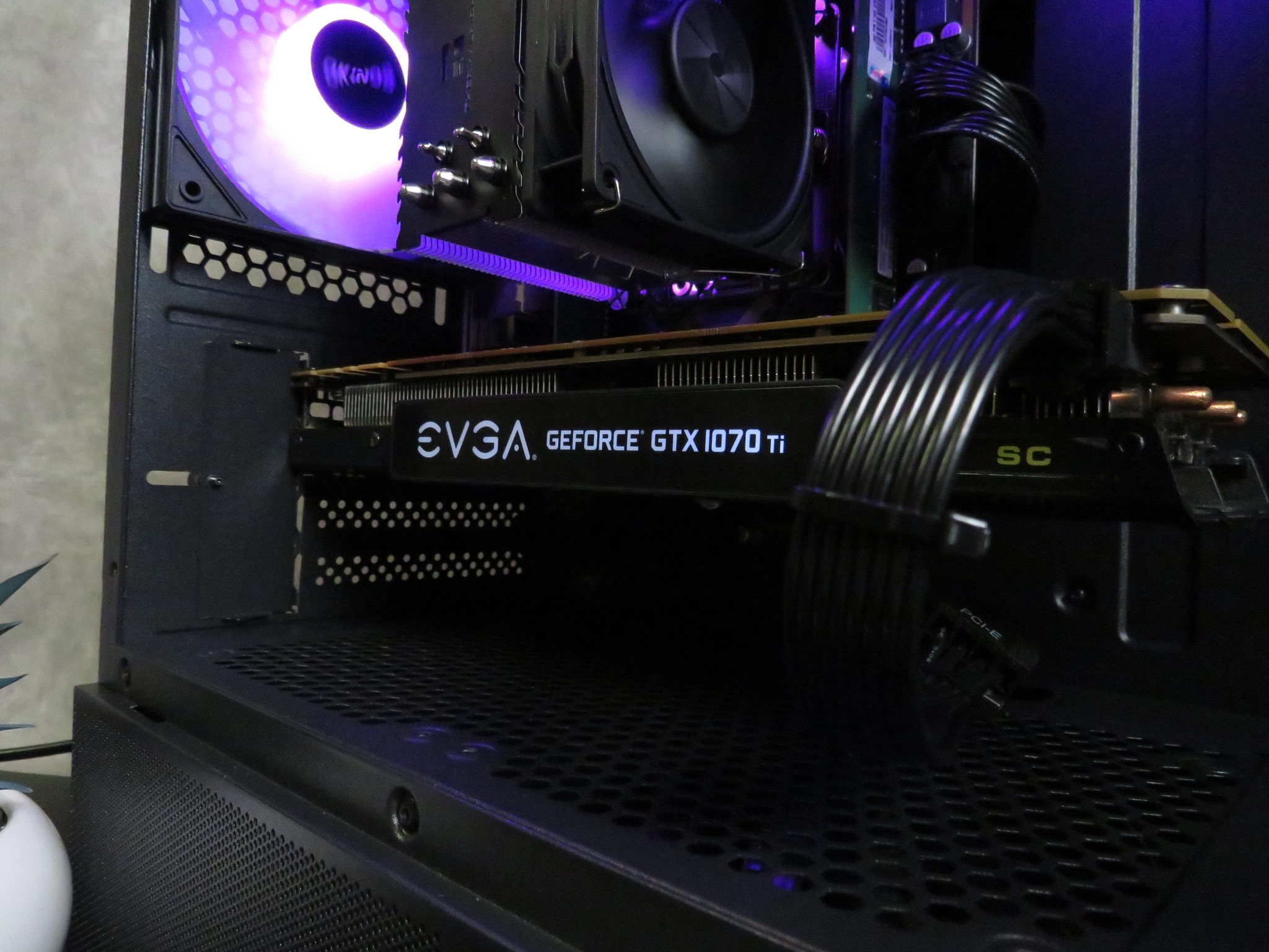 Budget Entry Level Gamer: Xeon E5-2650 v4 + EVGA GTX 1070ti + 32 GB DDR4 + 1TB SSD