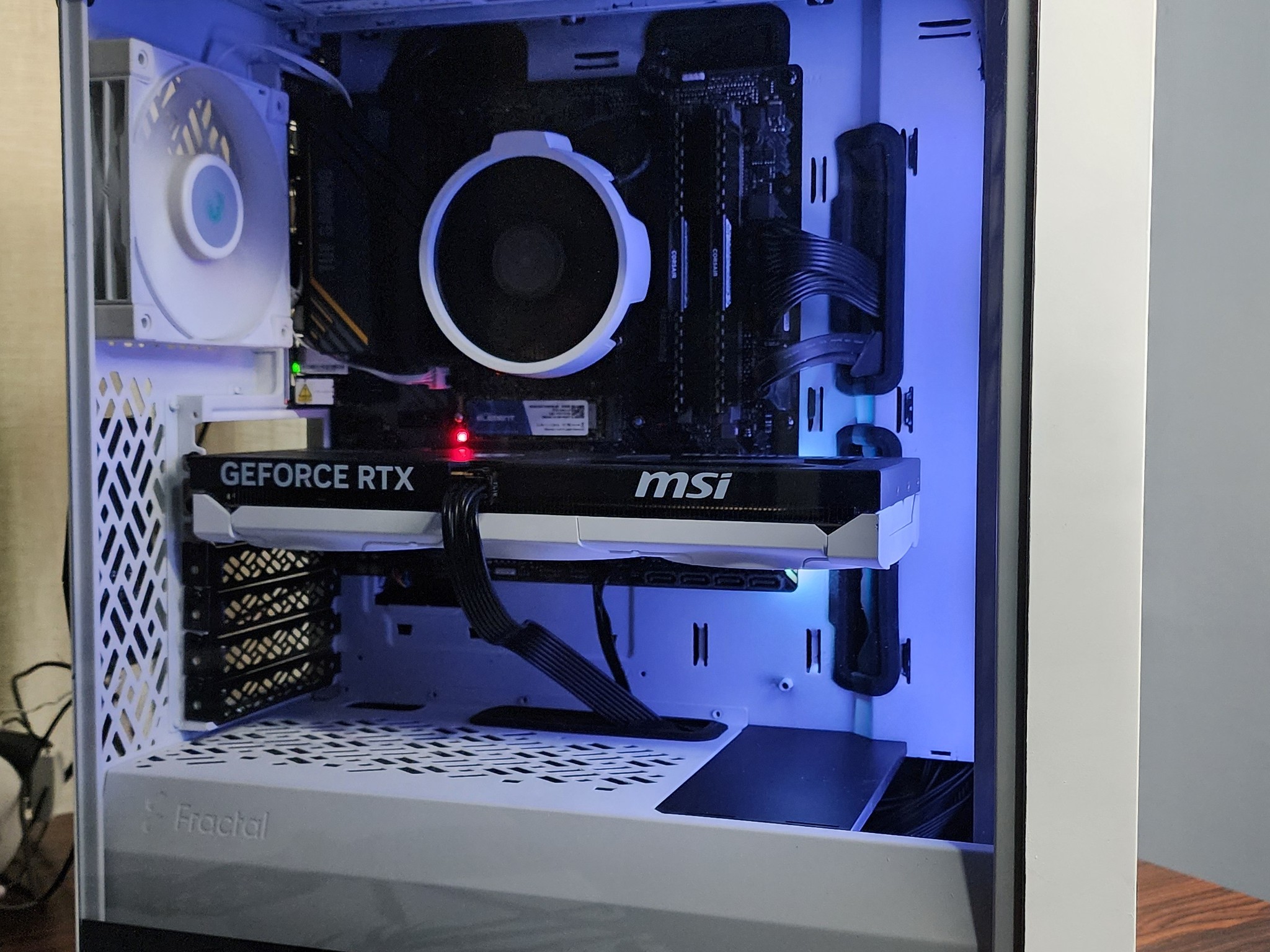 Gaming PC Ryzen 7 5800XT RTX 5060 8GB 32GB RAM 500GB NVMe WiFi