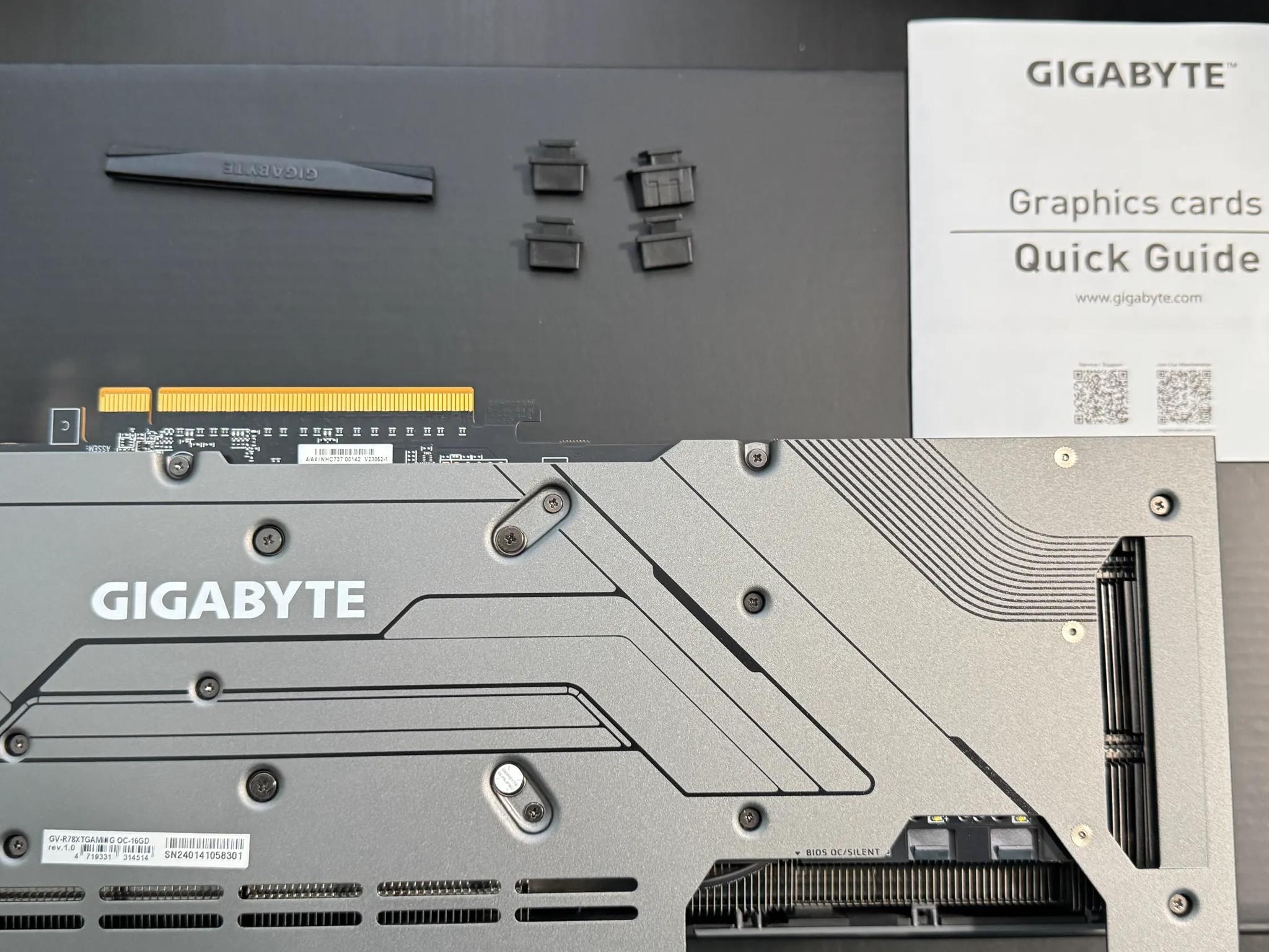 GIGABYTE Radeon RX 7800 XT GAMING OC 16G Graphics Card
