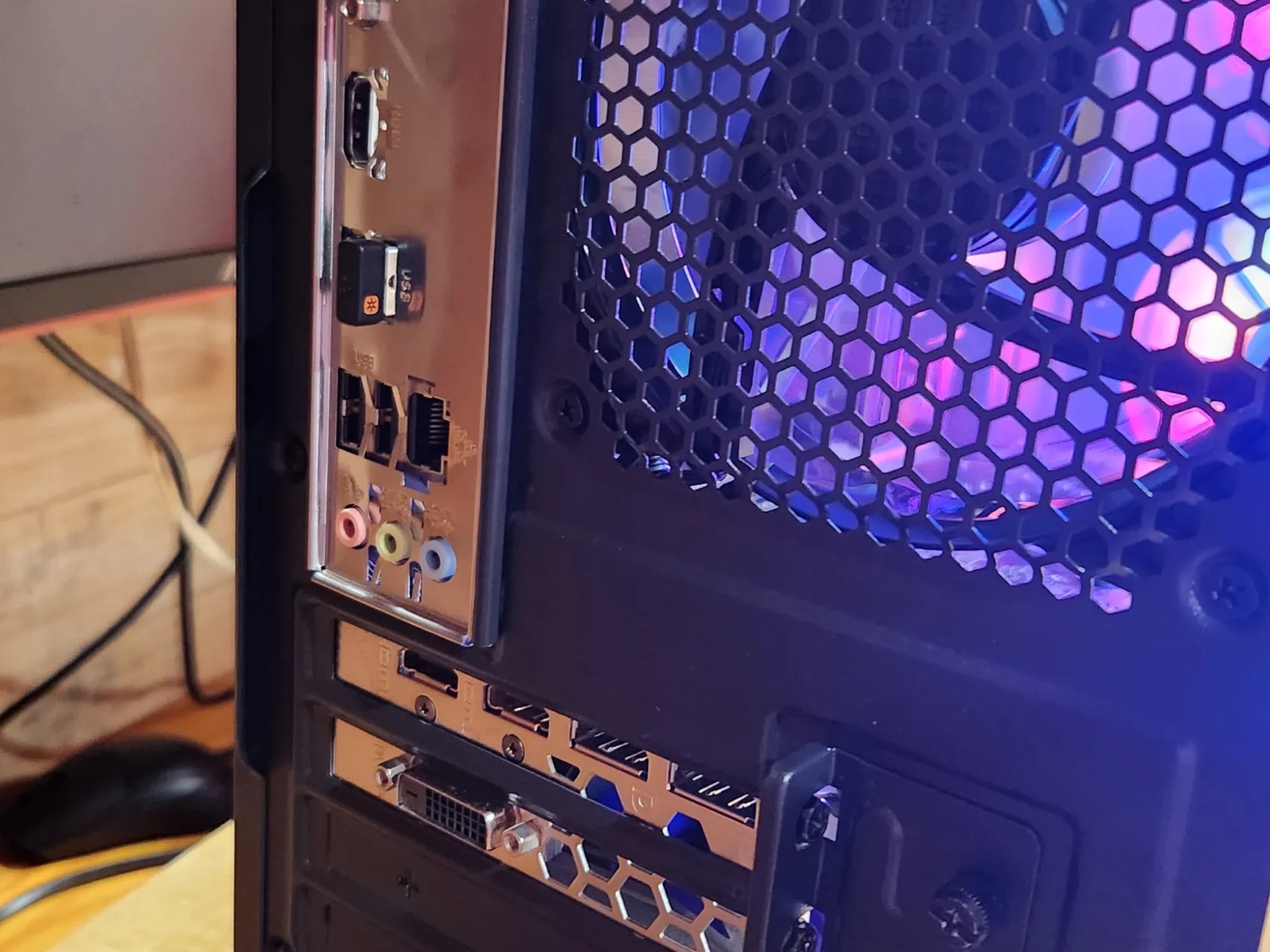 GAMING PC i5-7400 16GB RAM 512GB SSD RX 580 8GB