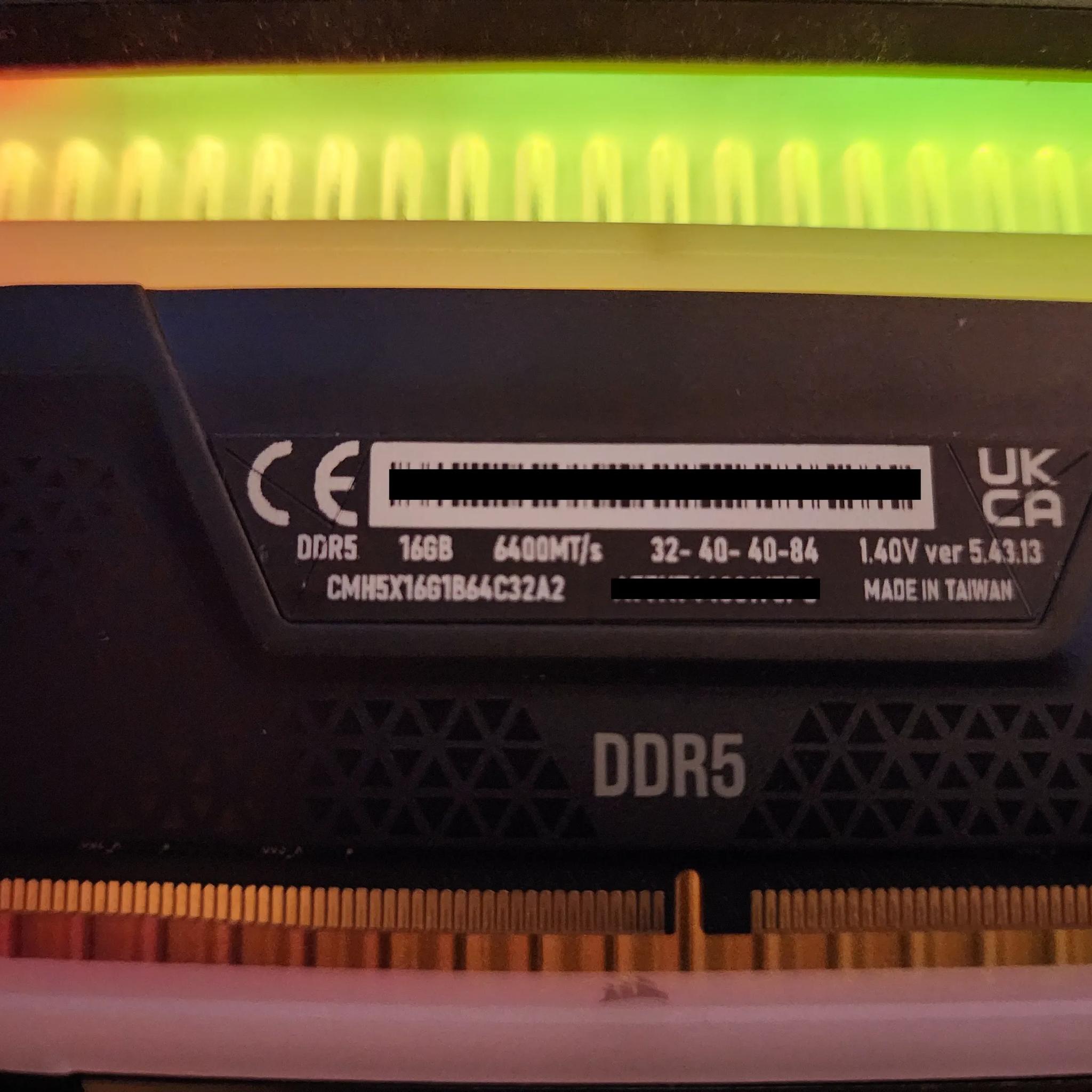 Corsair VENGEANCE RGB 32GB (2x16GB) DDR5 DRAM 6400MT/s