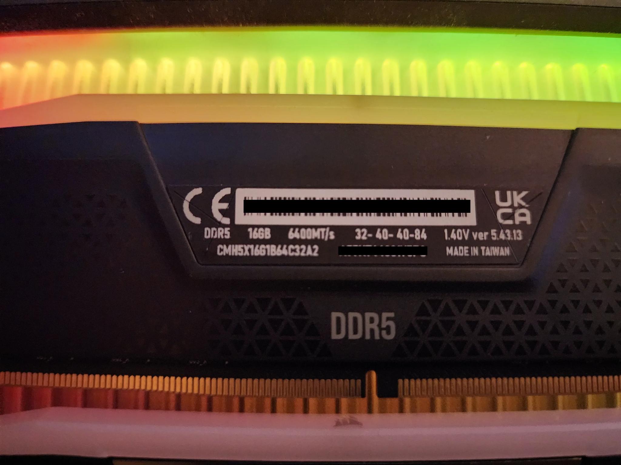 Corsair VENGEANCE RGB 32GB (2x16GB) DDR5 DRAM 6400MT/s
