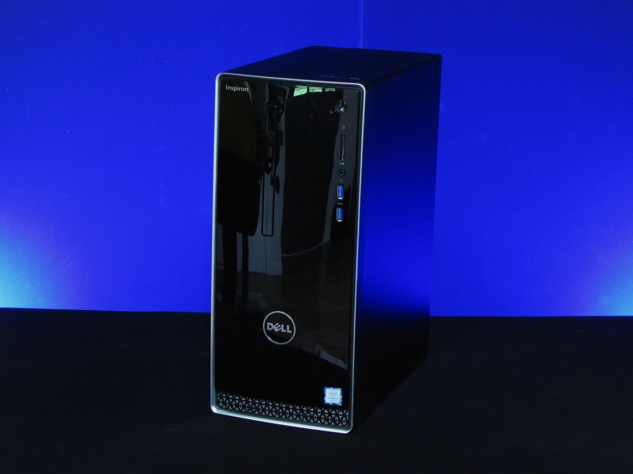 Dell Inspiron Gaming desktop, i5-7400, Quadro P2000 5GB, 12GB DDR4, 500GB SSD, Windows 11