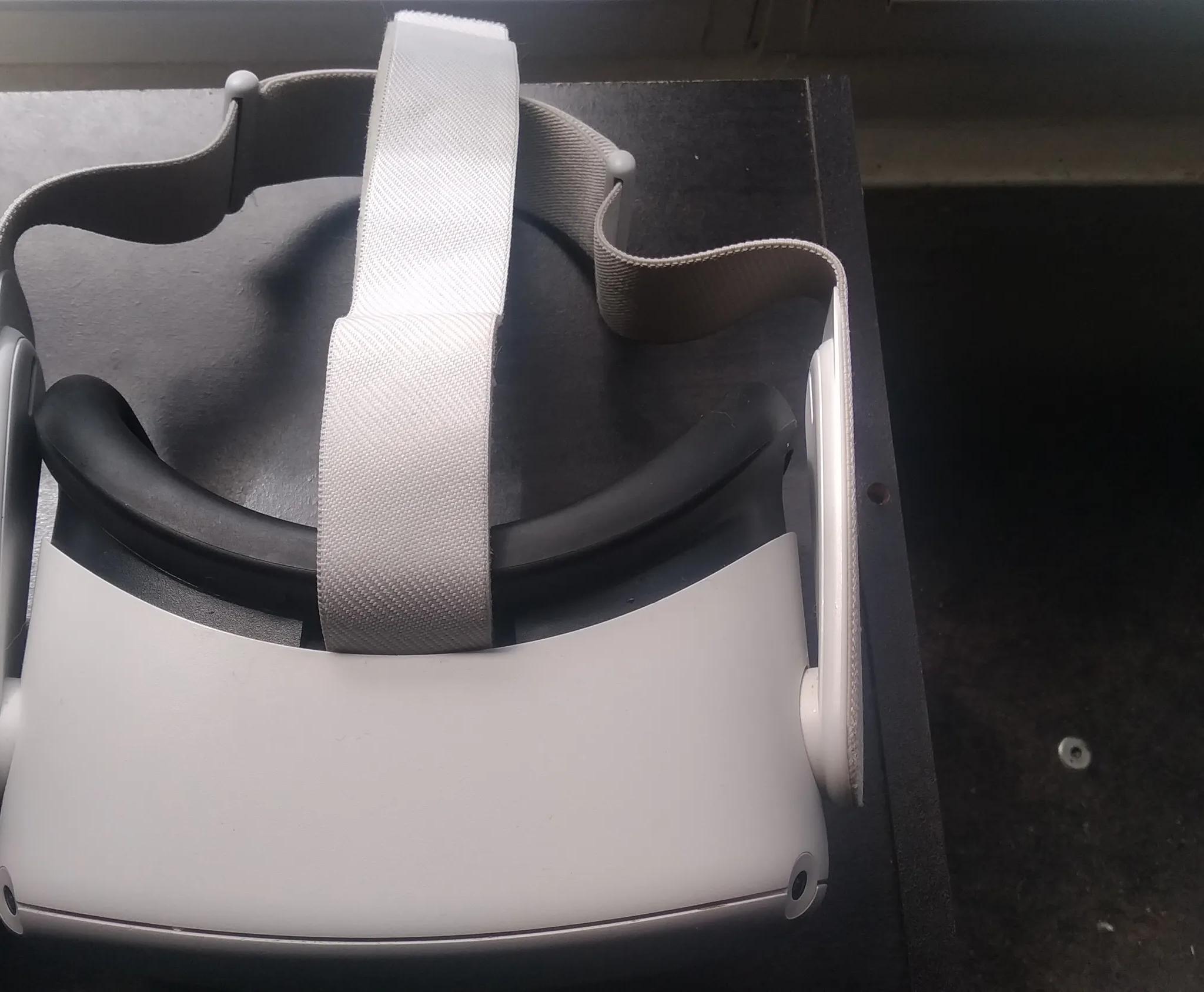 Oculus Meta Quest 2 - 256GB model with two controllers and 16ft Link cable for PCVR