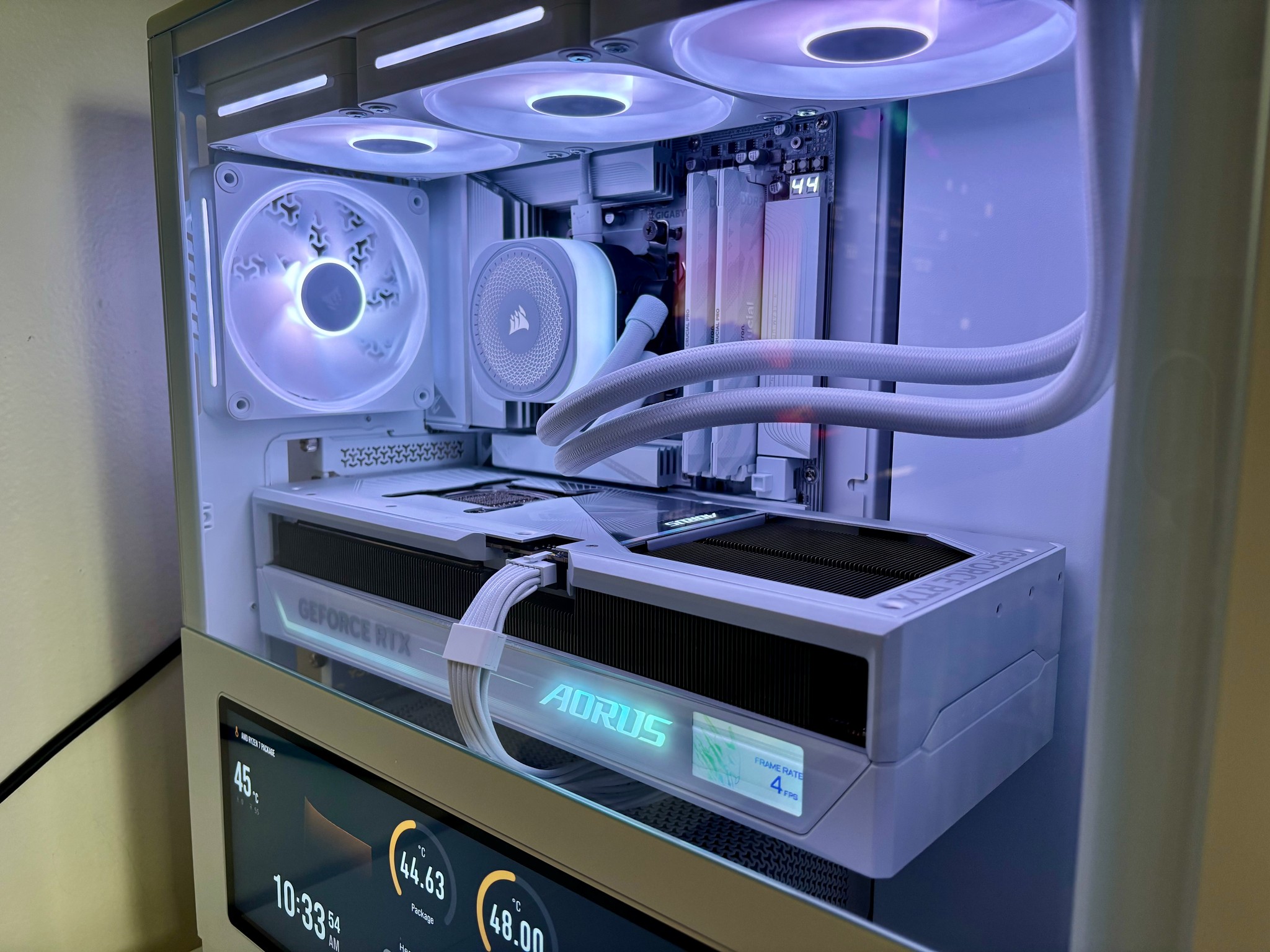 ICE KING   RYZEN 9850X3D | NVIDIA RTX 5090 | 32GB DDR5 6400 |