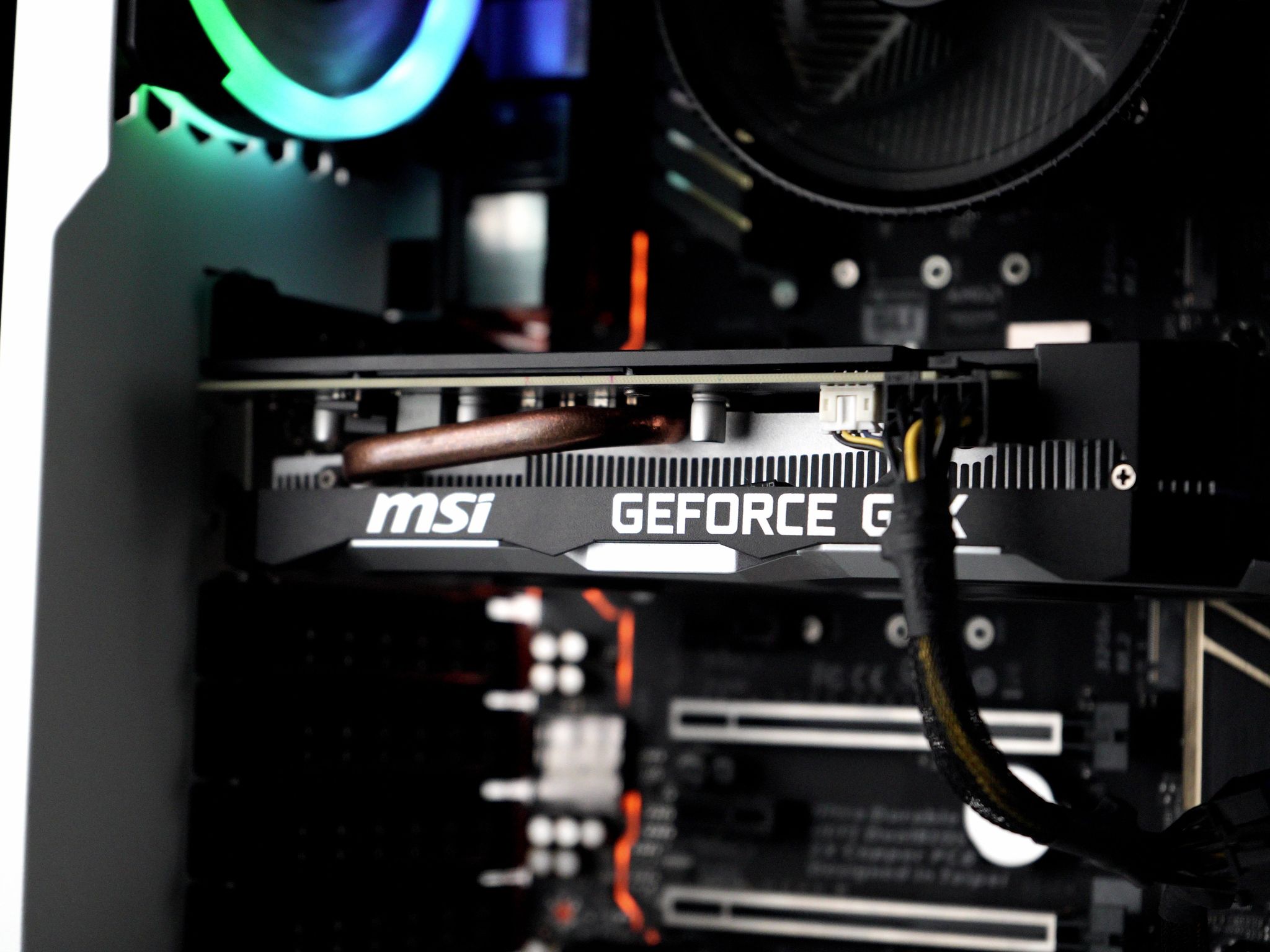 🤍🐻‍❄️💮 POLAR V2 - GTX 1660 | Intel i5 | 8GB RAM | 256GB SSD 💮🐻‍❄️🤍