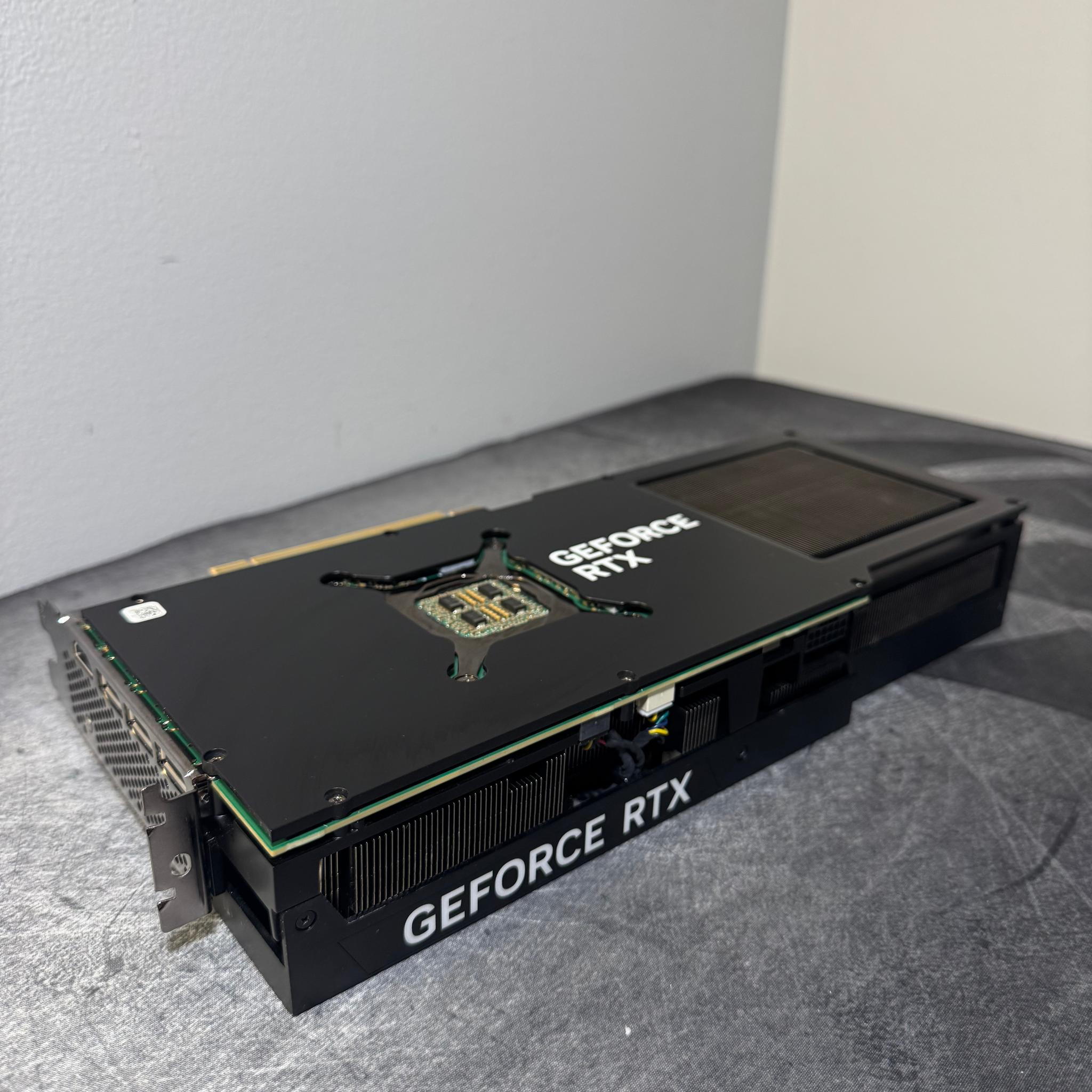 Dell (Alienware) RTX 4090 OEM Compact Form
