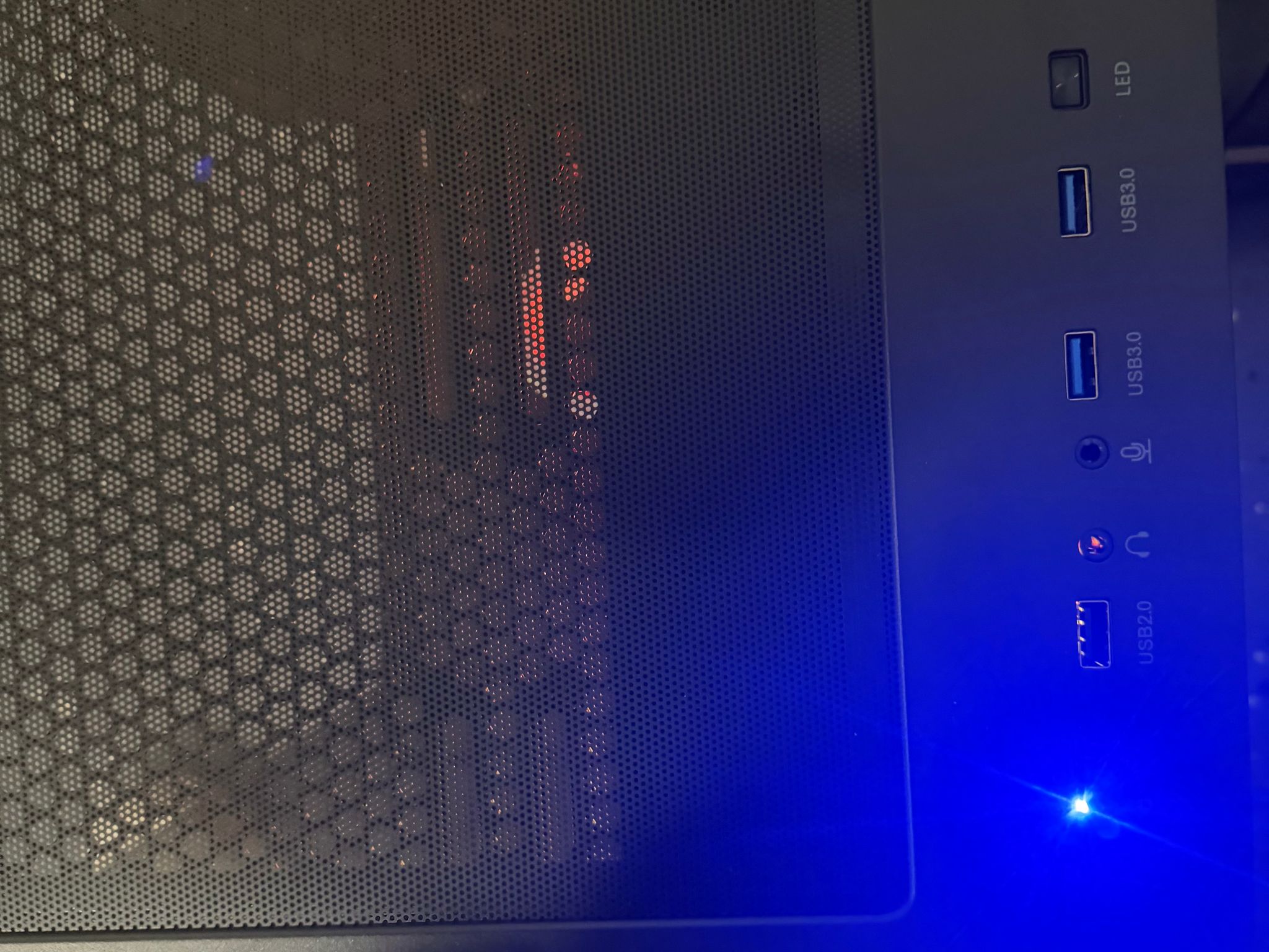 ❄️"Polar Shadow"⚫️| 1080p Gaming | RTX 5050 | Ryzen 7 3700X | 16GB Ram | 1TB SSD | Free ShIpping