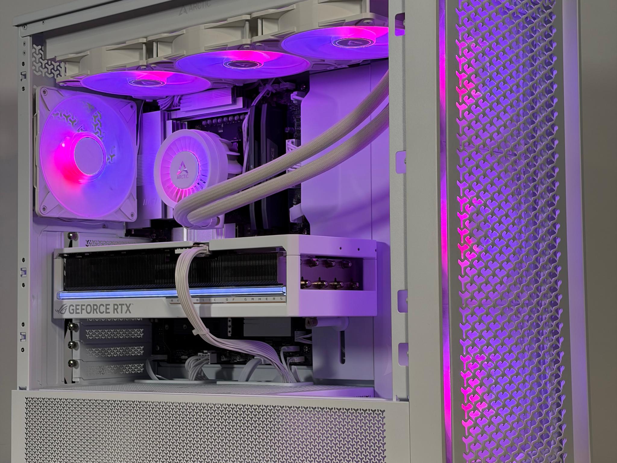 GeForce RTX 5090 Custom Gaming PC - Ryzen 7 9850X3D,