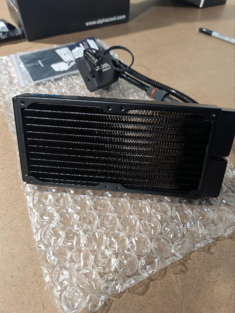 Alphacool Eisbaer LT240 AIO CPU Cooler - Black (11445)