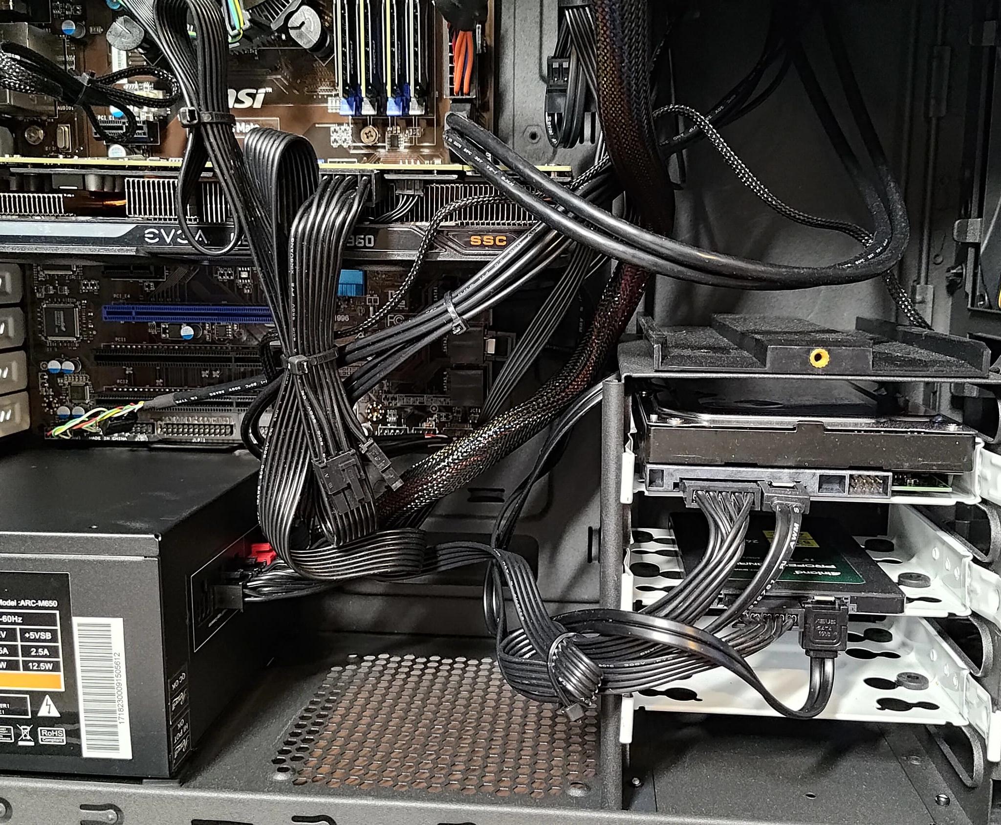 💸 Ultra Budget Fortnite Capable System 💸 | i7 4770k | GTX 960 | 24GB Ram | 480GB SSD / 500GB HDD