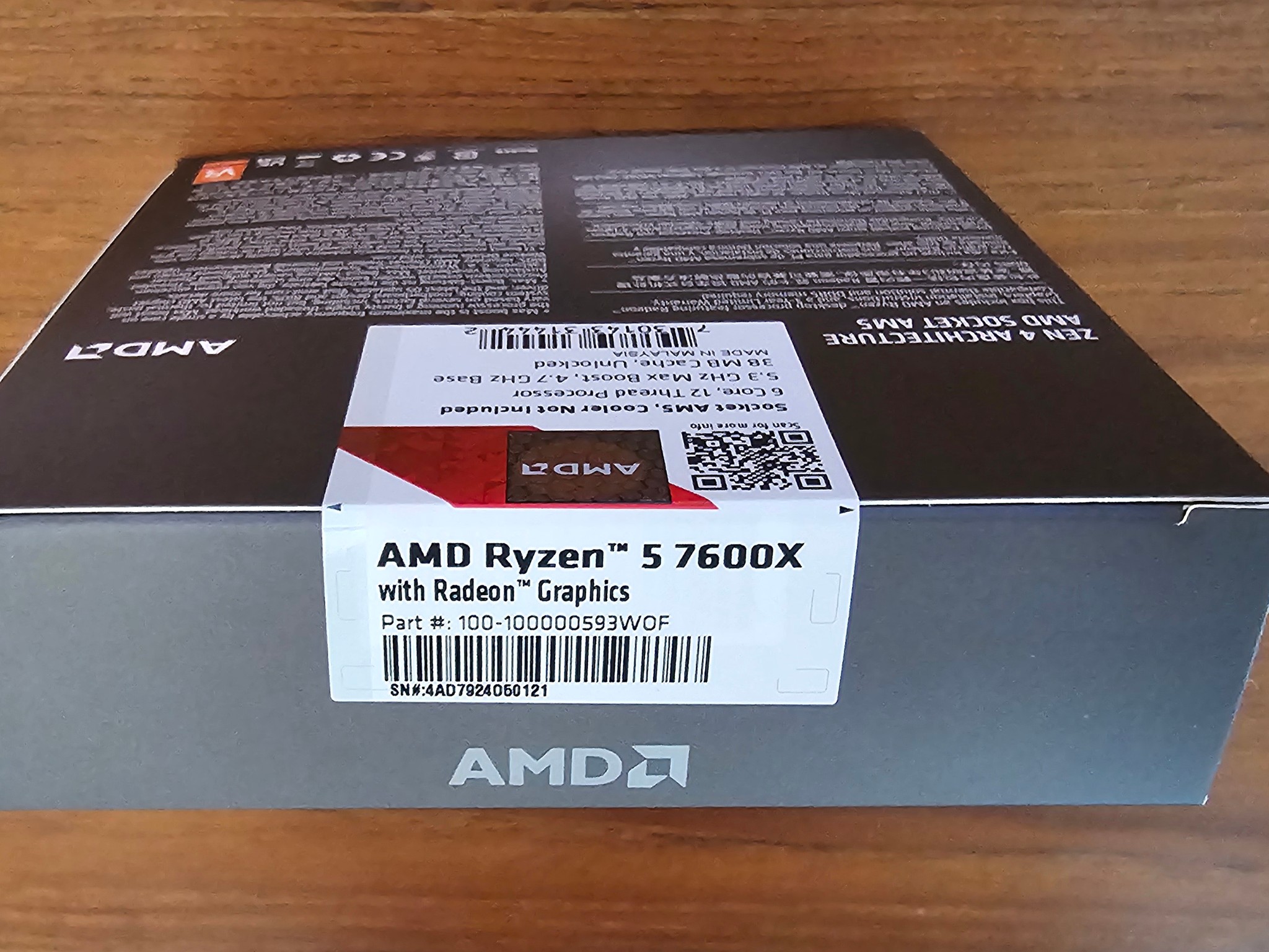 AMD Ryzen 5 7600X