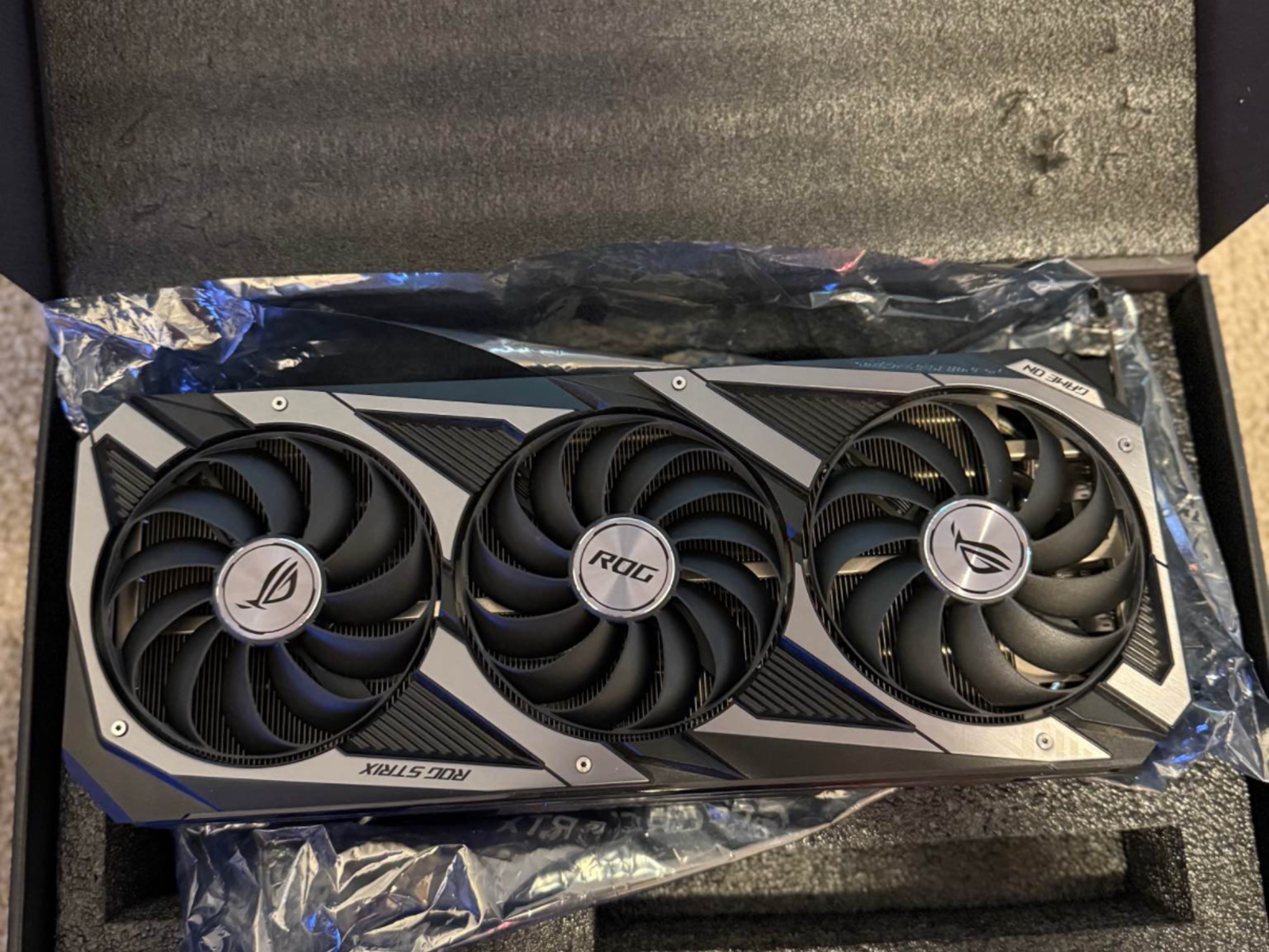Asus ROG Strix GeForce RTX 3070 OC