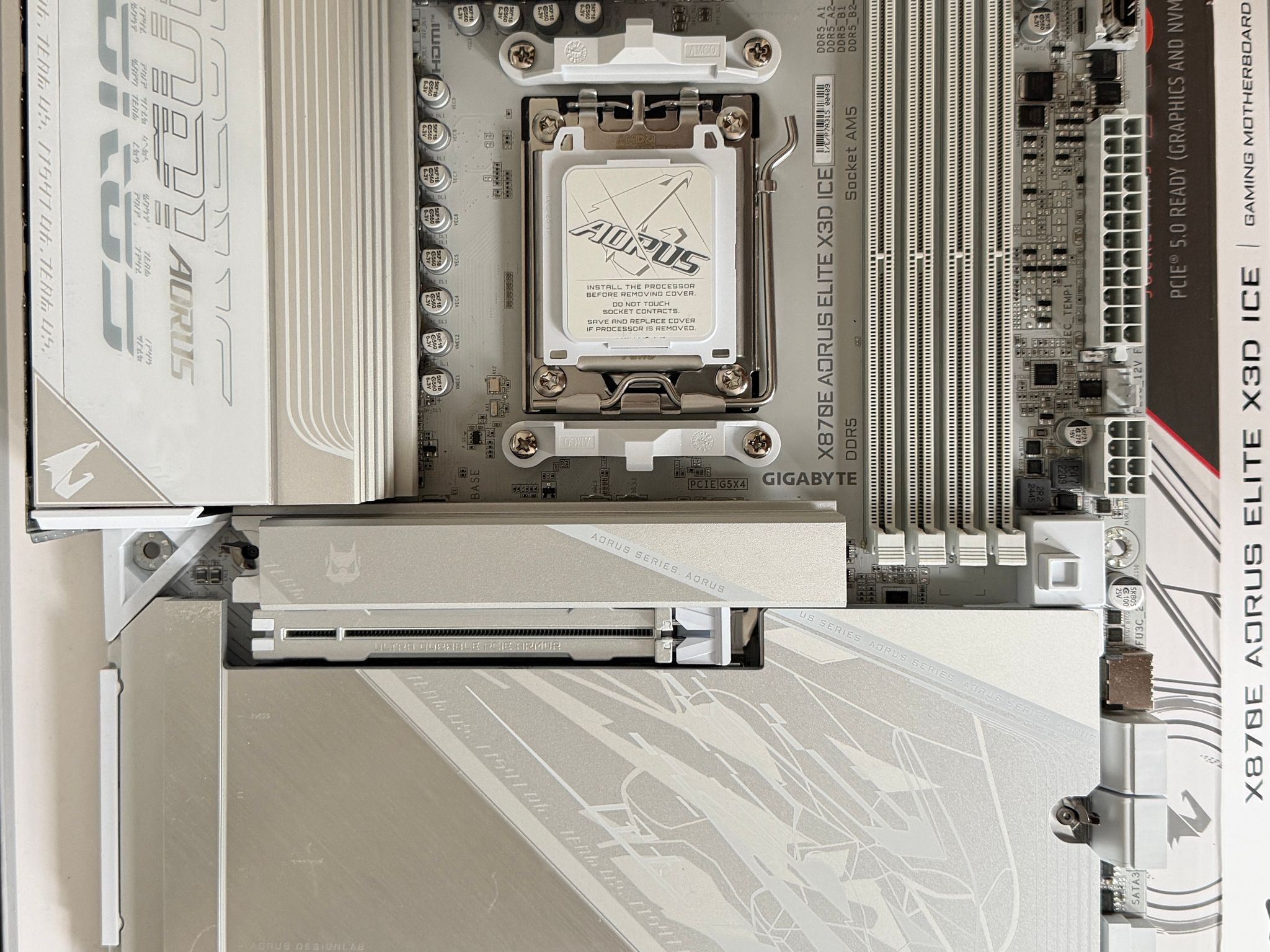 Gigabyte X870E Aorus Elite X3d ICE