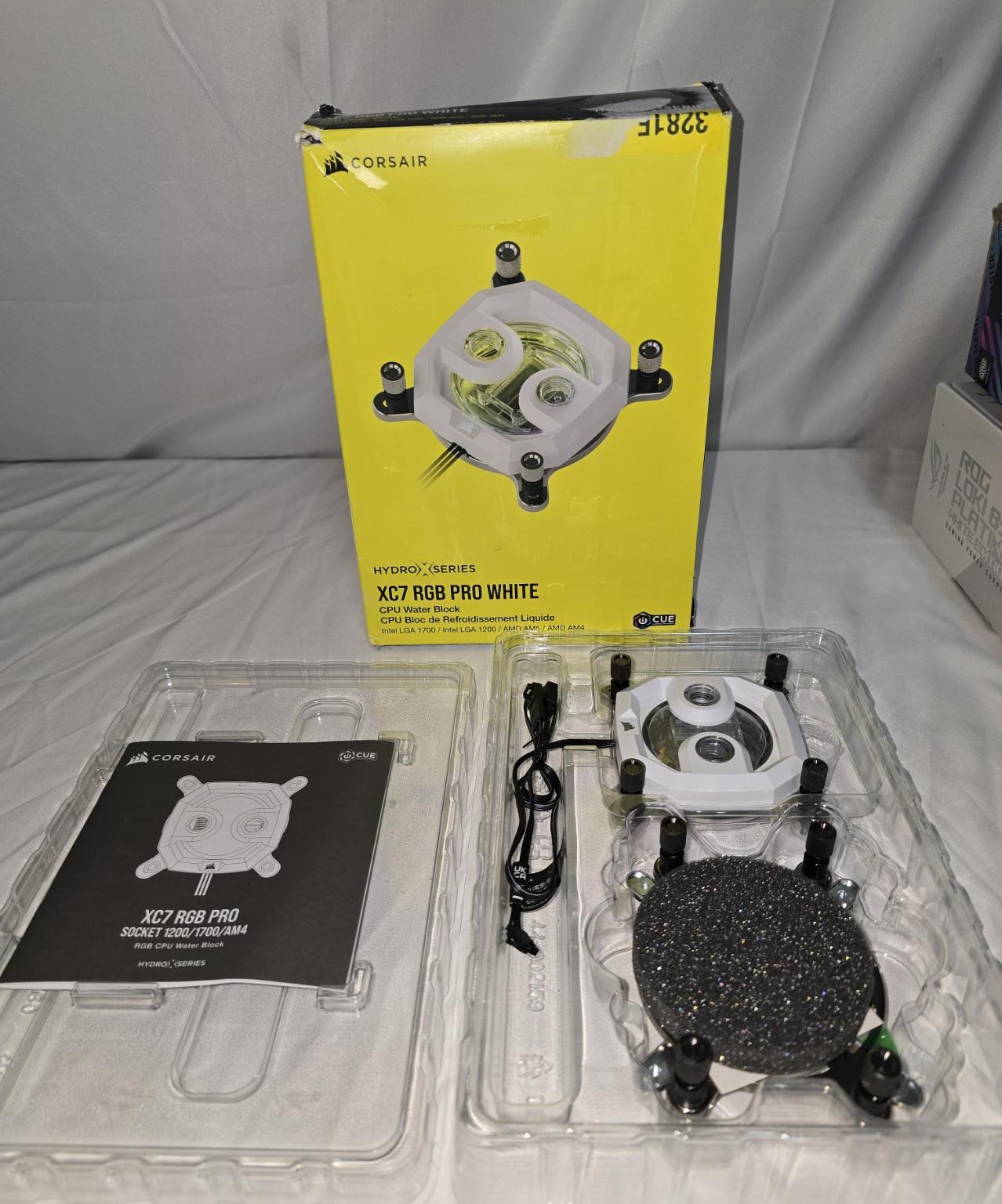 XC7 RGB Pro White