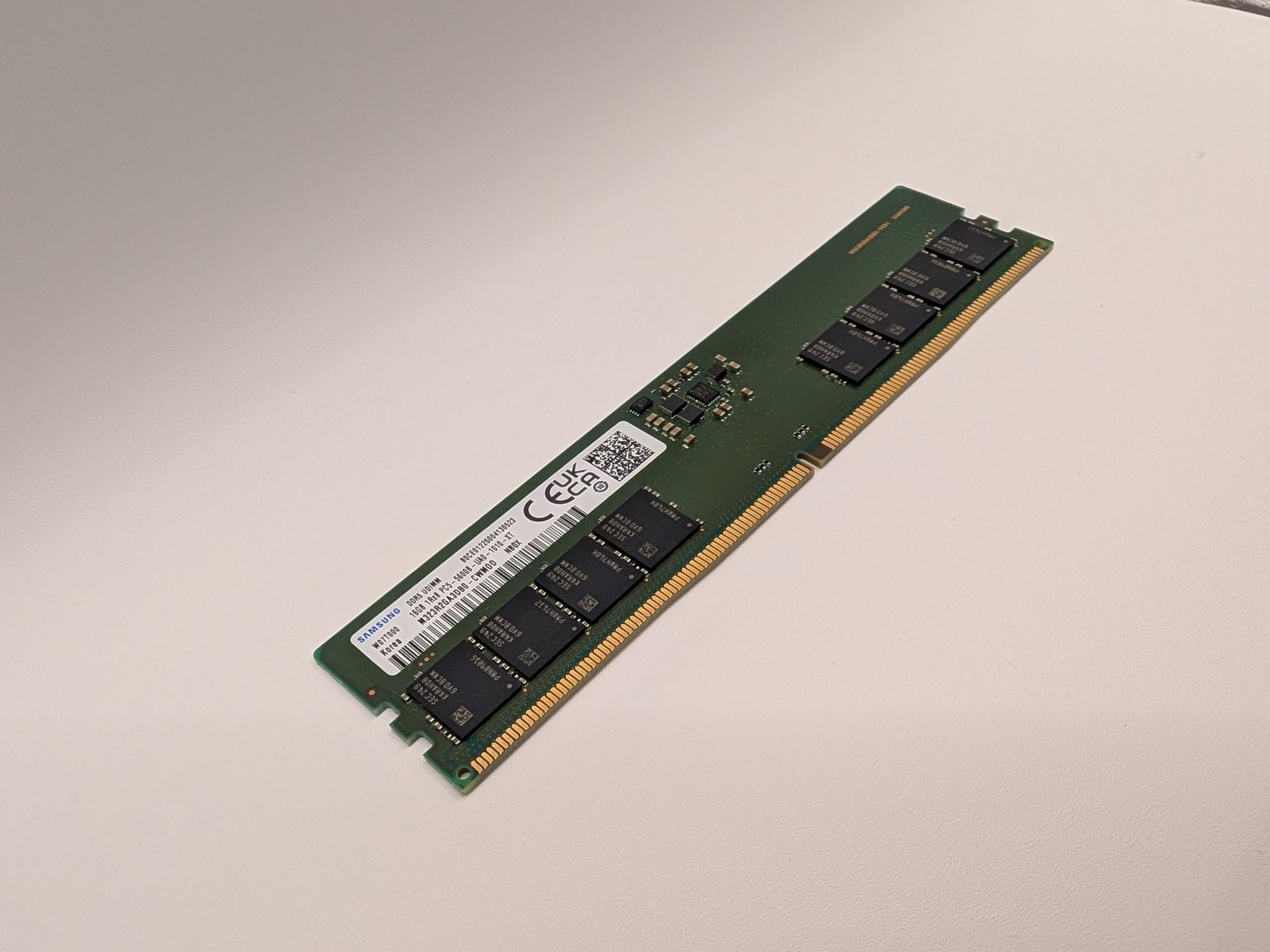 Samsung 16GB 1RX8 PC5-5600B-UA0-1010-XT Desktop Memory