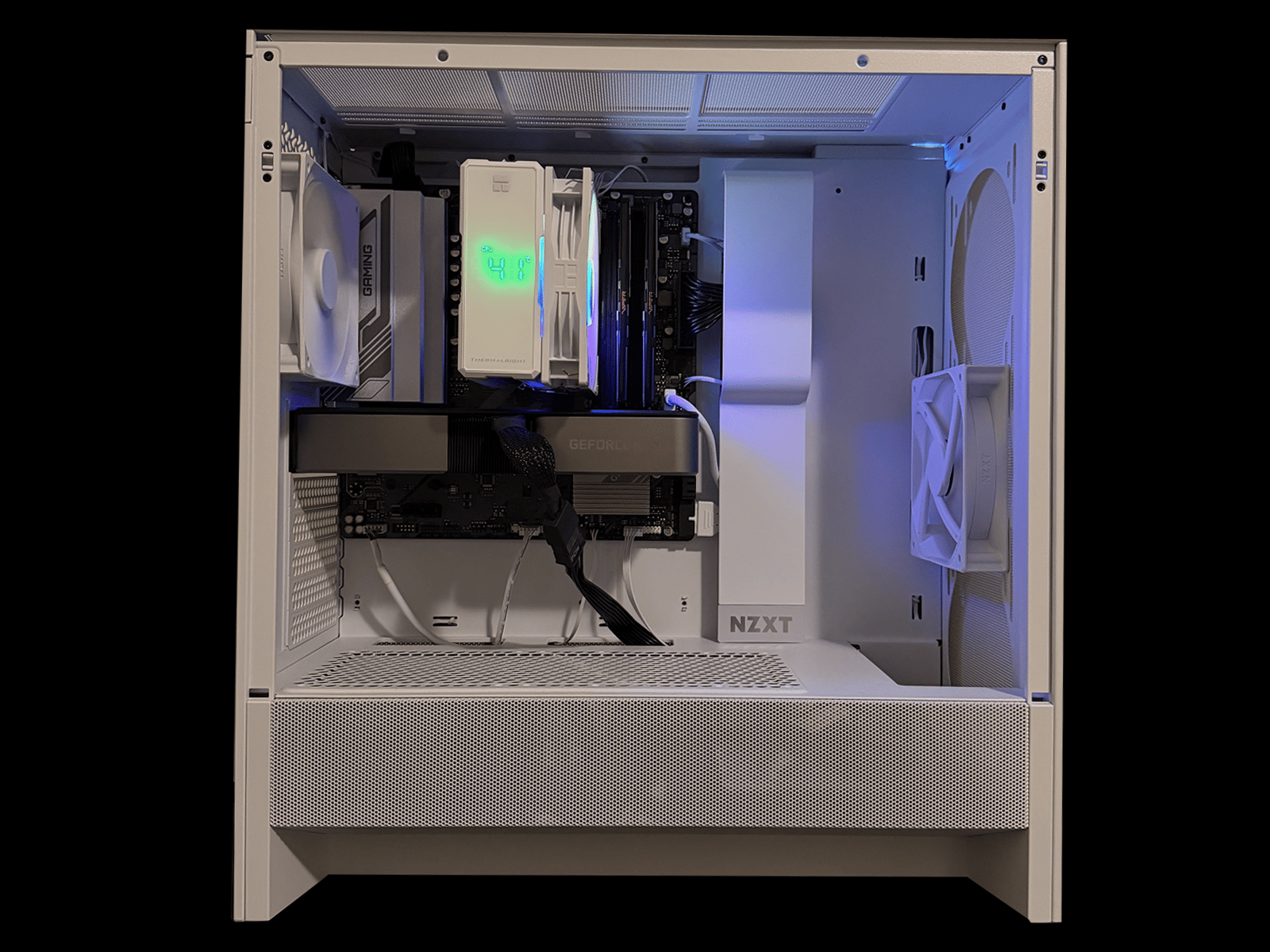 Nvidia 3070 - 7600X - 32GB RAM - NZXT H5 - Whiteout gaming pc