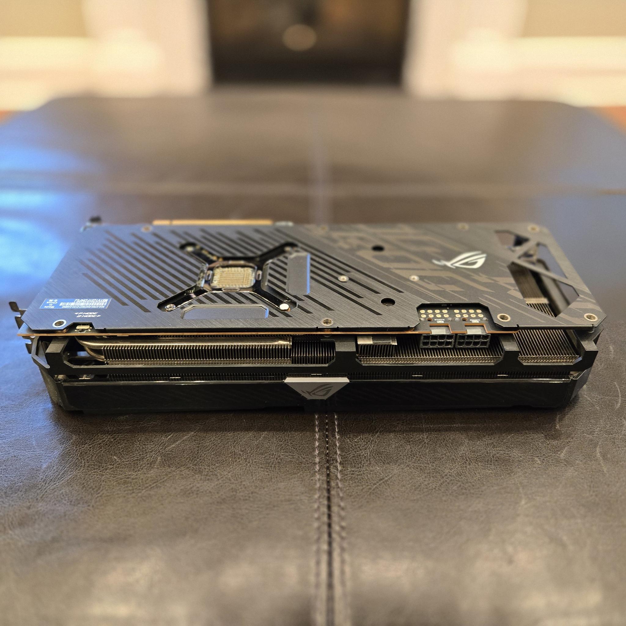 Asus Strix RX 6700XT 12GB