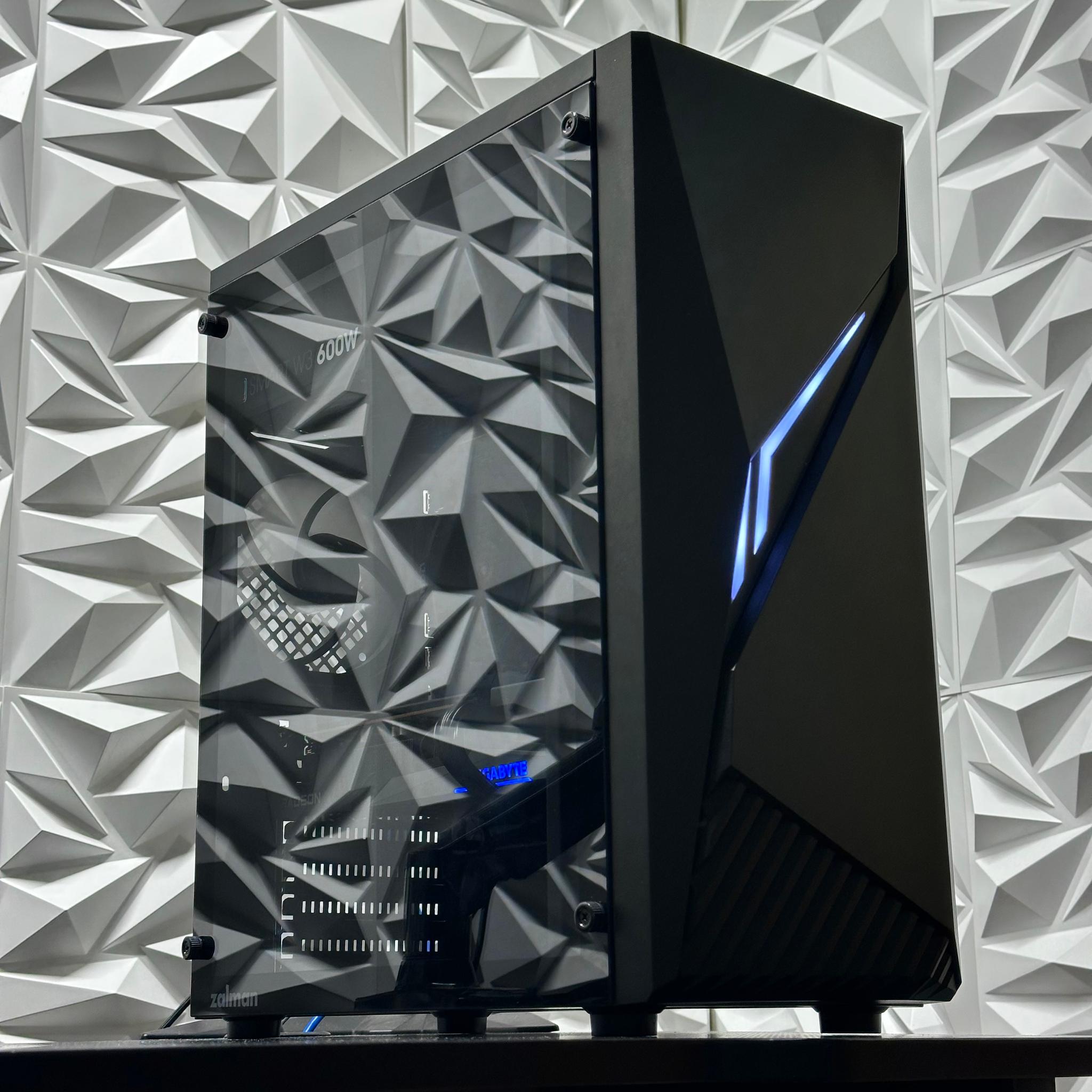 Rx 6600 XT / Ryzen 5 5500 / 16GB 3000MHz / 512GB SSD / Windows 11 Pro