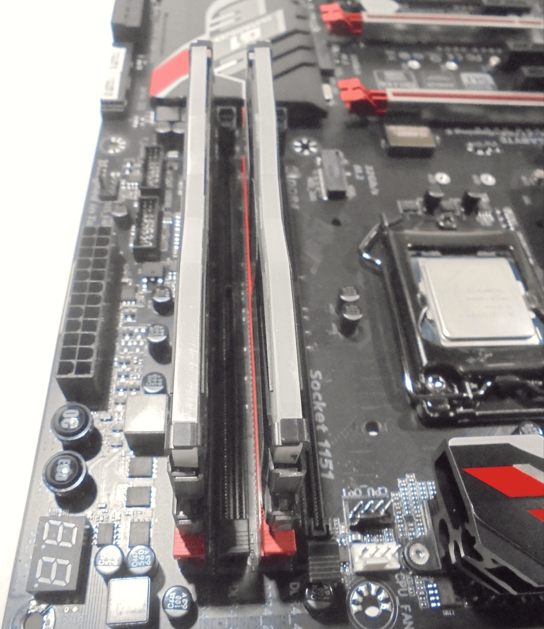 Gigabyte GA-Z170X-Gaming 6/Intel I7-6700K/16GB Asus Aura Ram/Original box