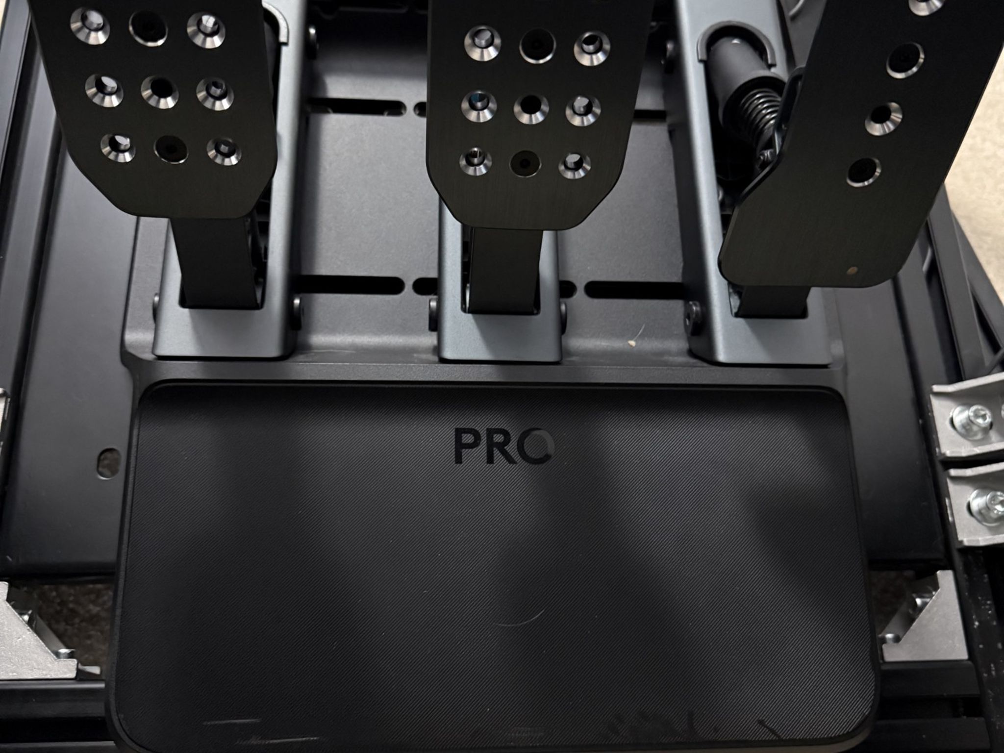 Excellent PC Version Logitech G PRO Direct Drive Wheel, Base, and PRO Load Cell Pedals Bundle