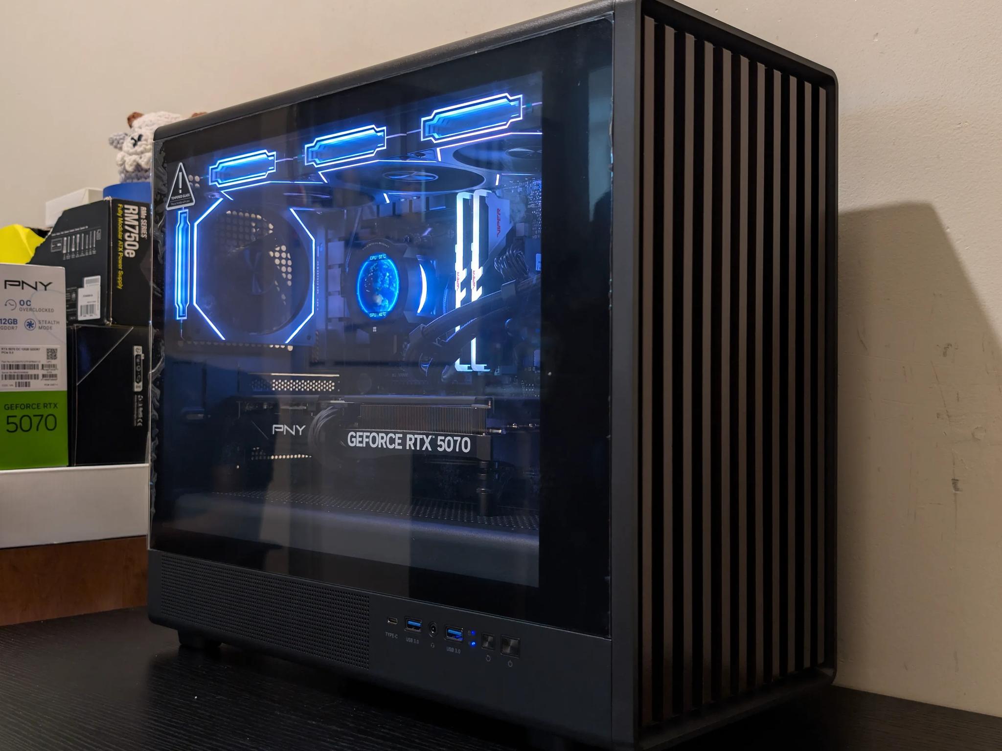 🪵🔥1440p Gaming Beast | RTX 5070 | Ryzen 5 7600X | 1TB SSD | 32GB RAM | WiFi 6 & Bluetooth🔥🪵