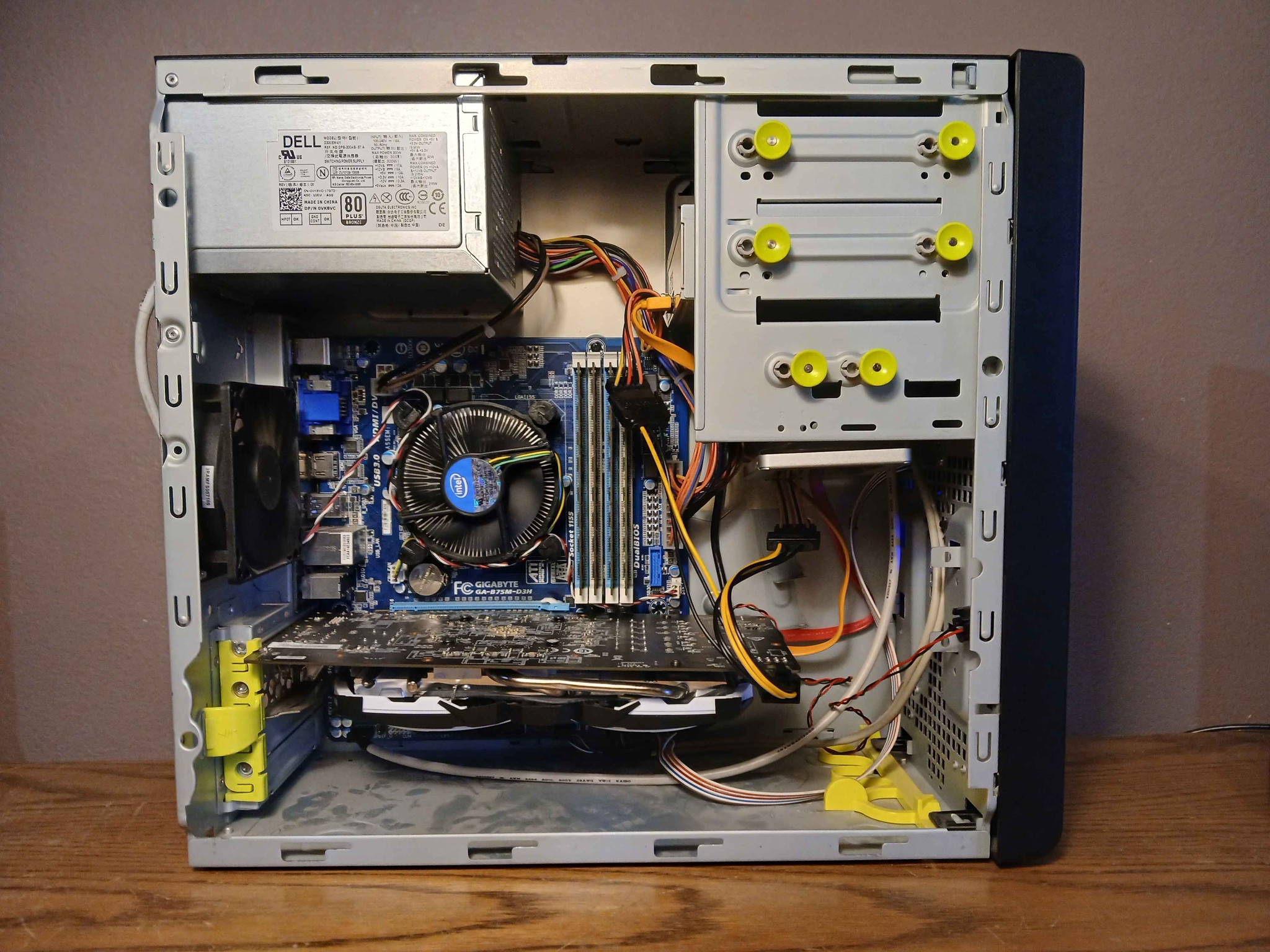 RX 480 | i7-3770 (e3-1240v2) | 16gb RAM | 250gb ssd