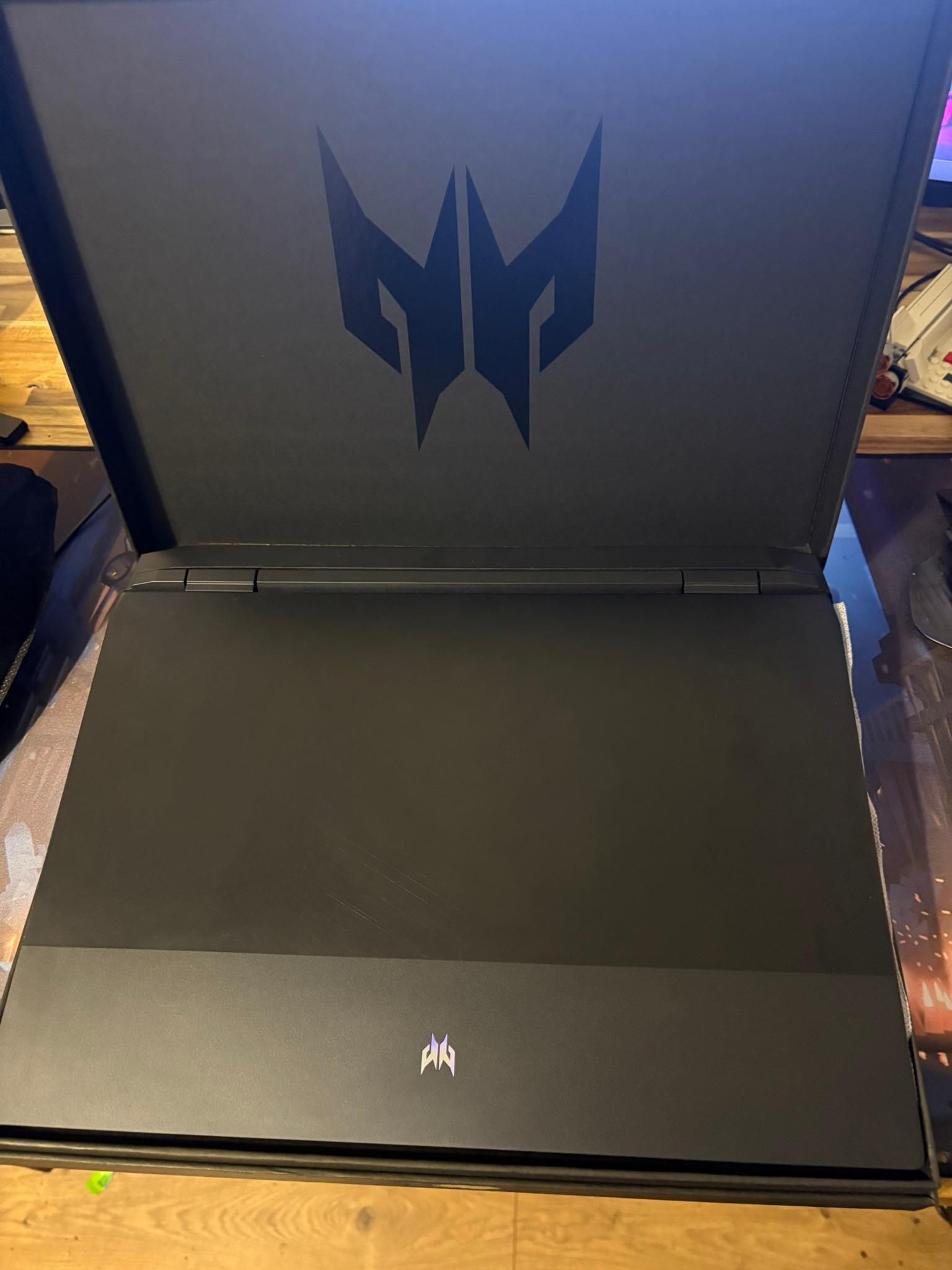 MINT Acer Predator Helios 300 - 150W RTX 3070 Ti | Core i7 12700H | 16GB DDR5 RAM | 1TB NVME SSD