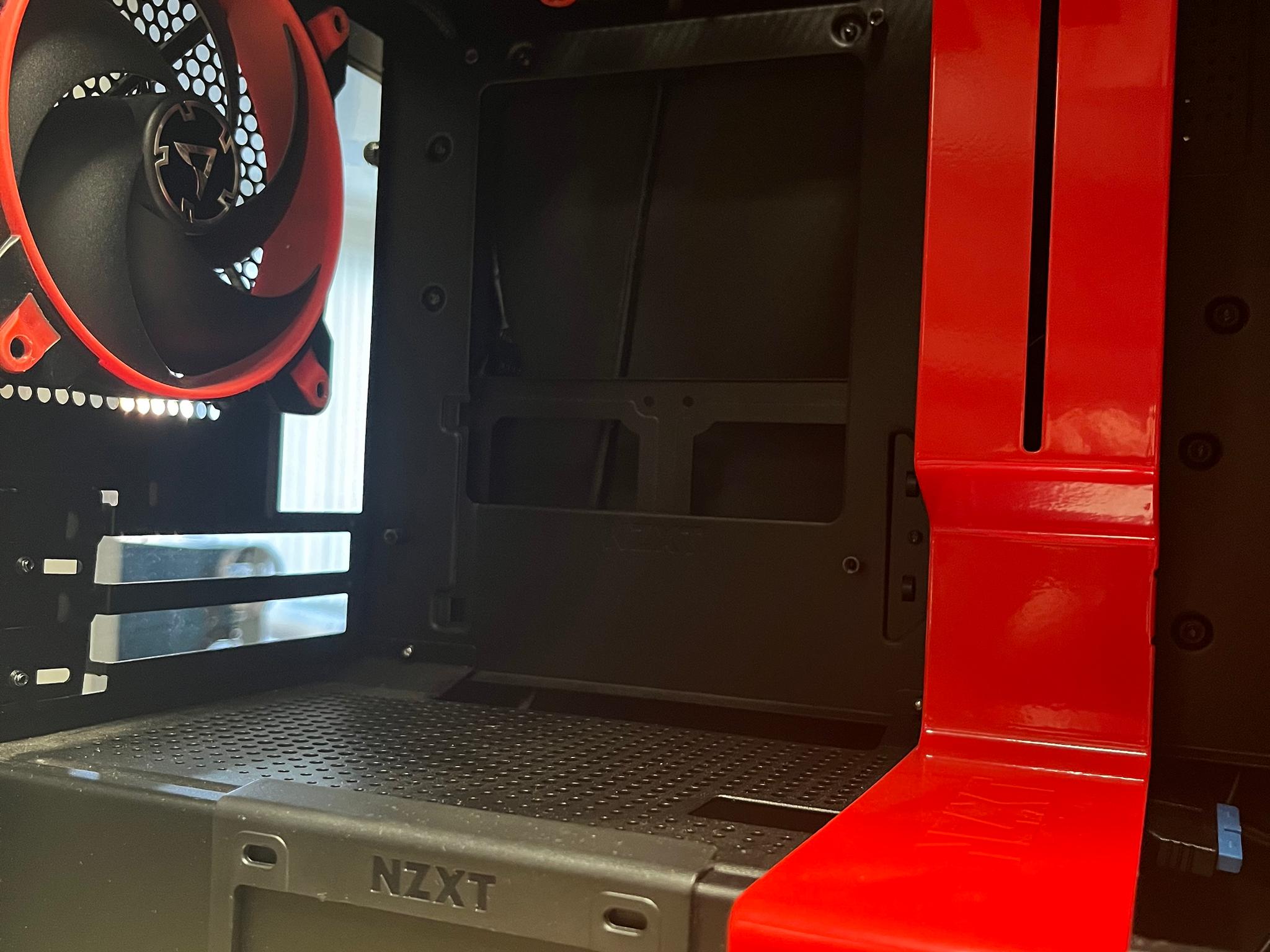MSI GTX 1070 Gaming + NZXT H210i ITX case