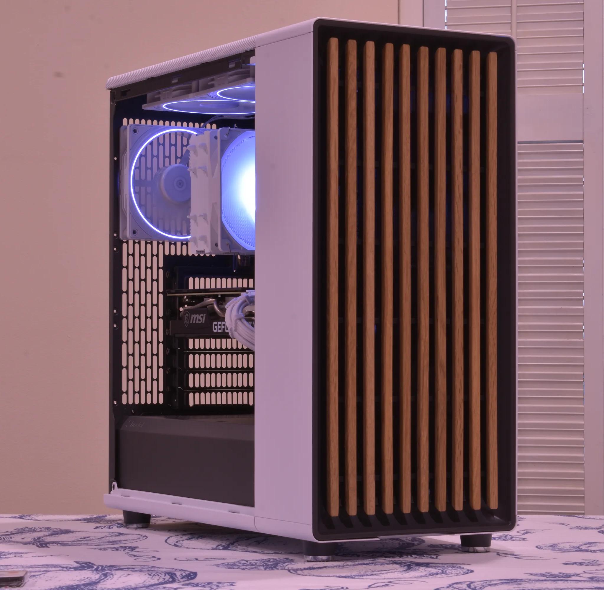 🌲Fractal North🌲 Ryzen 5 5600 | RTX 3070 8GB | 32GB Ram DDR4 | 1TB nVME SSD | Win11 Pro+Wifi+RGB