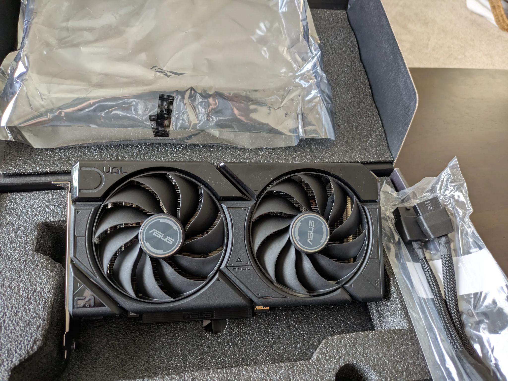 ASUS - Dual NVIDIA GeForce RTX 4070 Super EVO Overclock