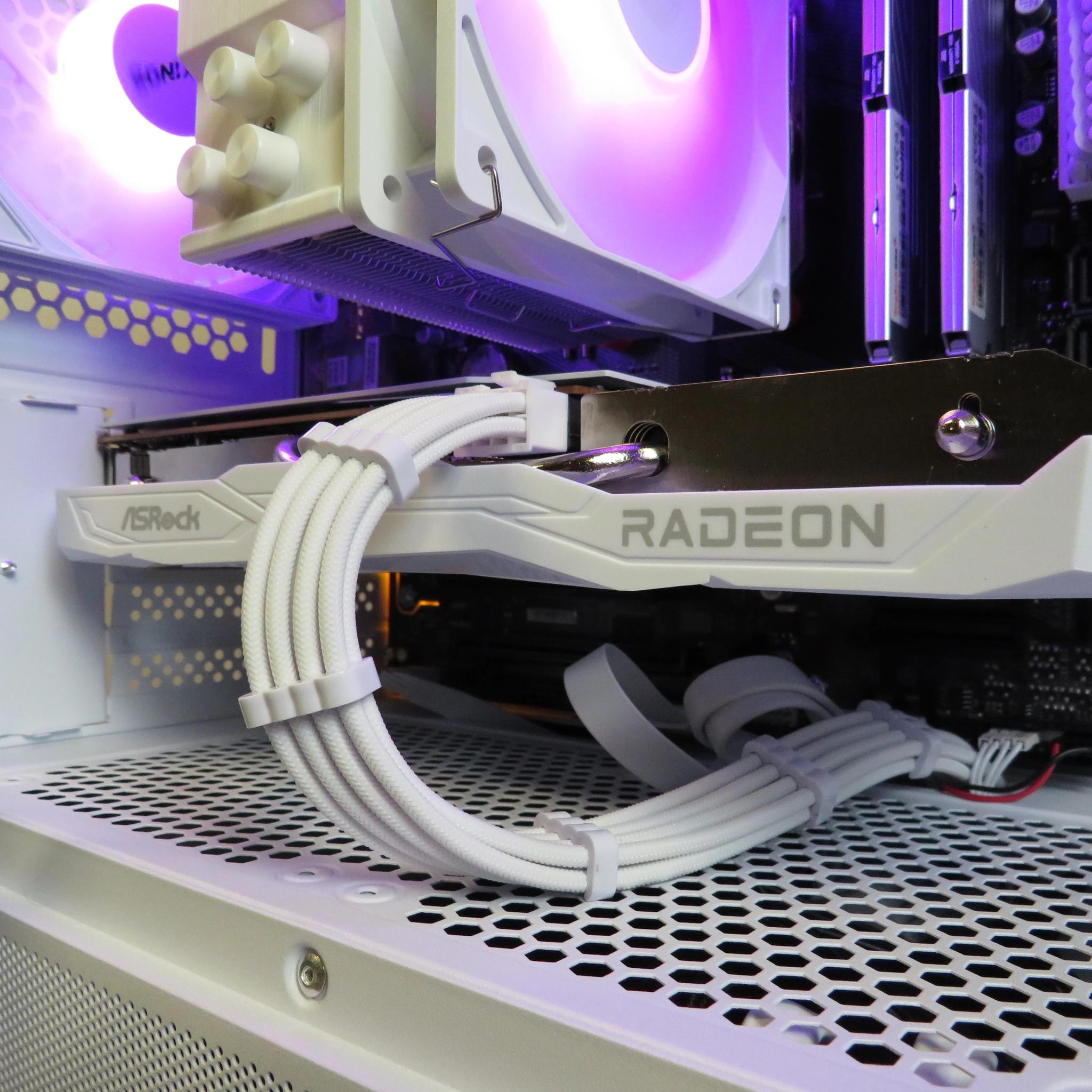 Beautiful Gamer: Ryzen 5 5600 + RX 6600 + 32 GB DDR4 + 1 TB NVME SSD