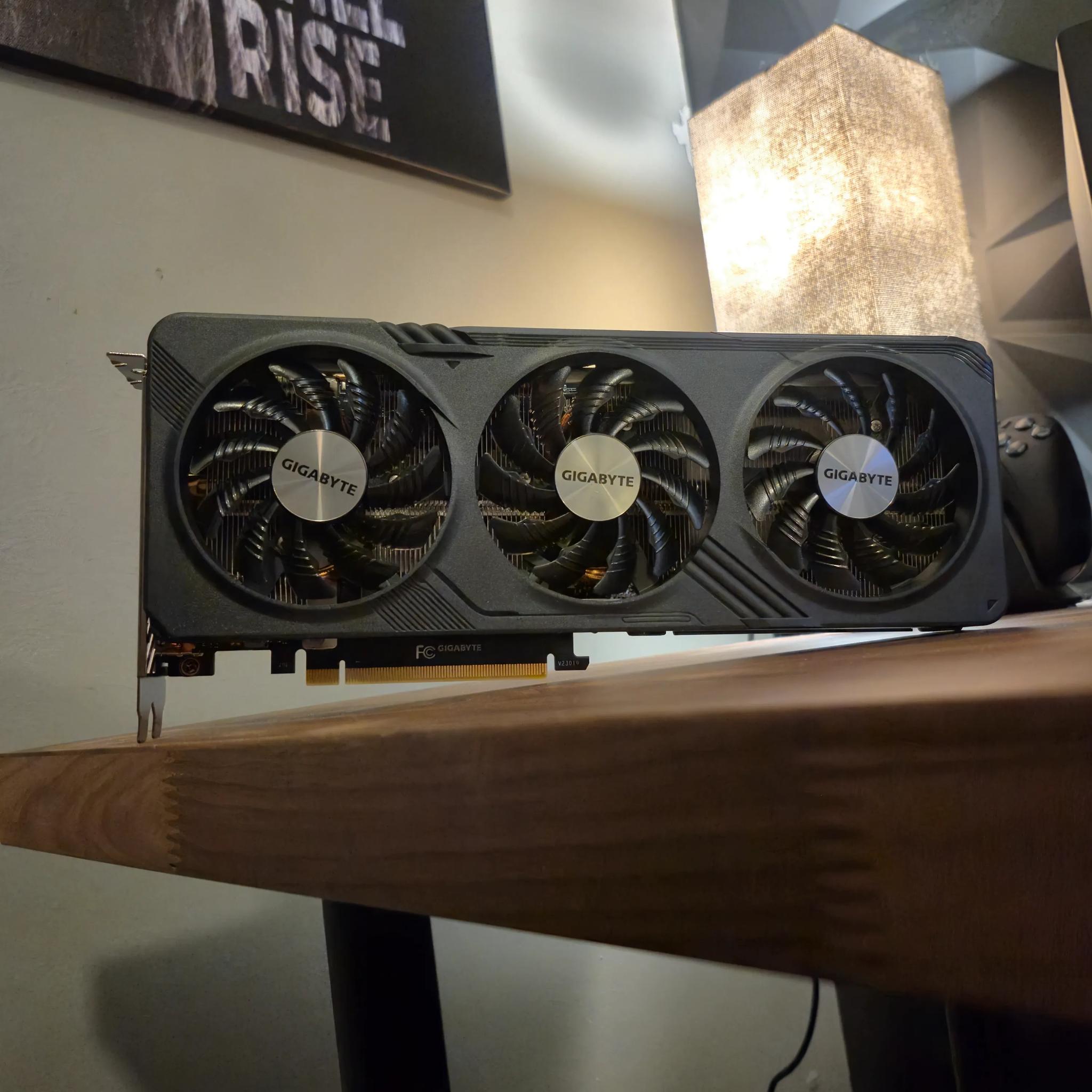 RTX 4060 TI + RYZEN 7 5800X