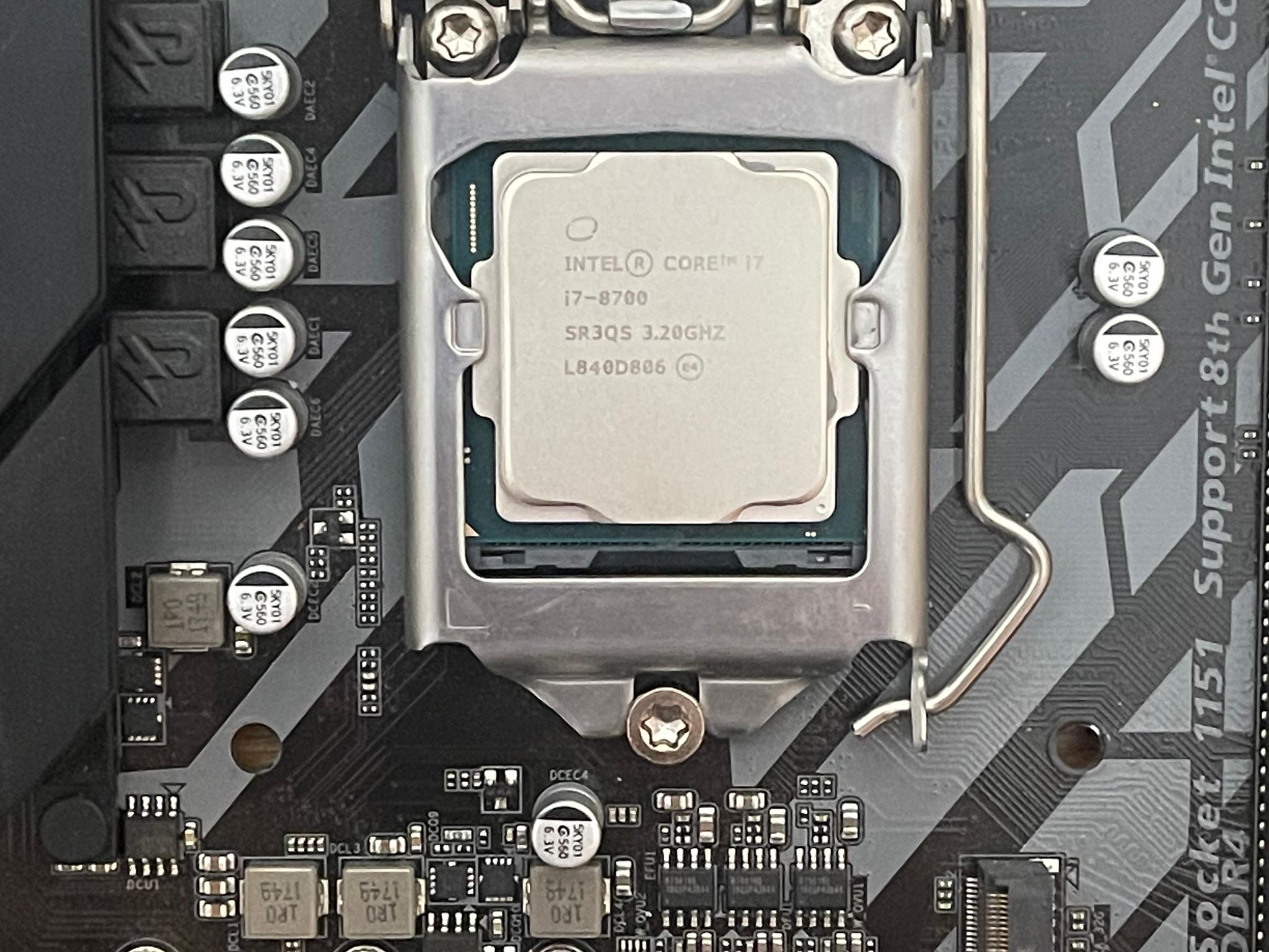 Used, Gigabyte z370 HD3, i7-8700, 16GB, 256GB