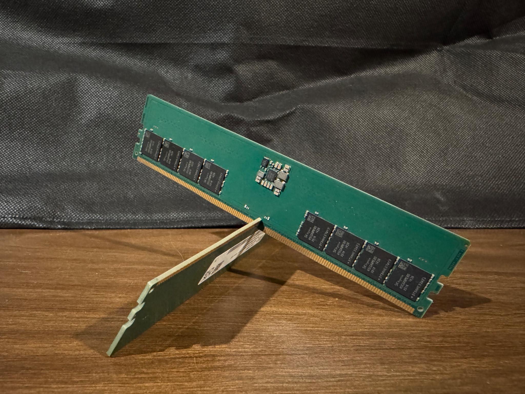 DDR5 DIMM (2x16GB) (32GB TOTAL) RAM @4800Mhz