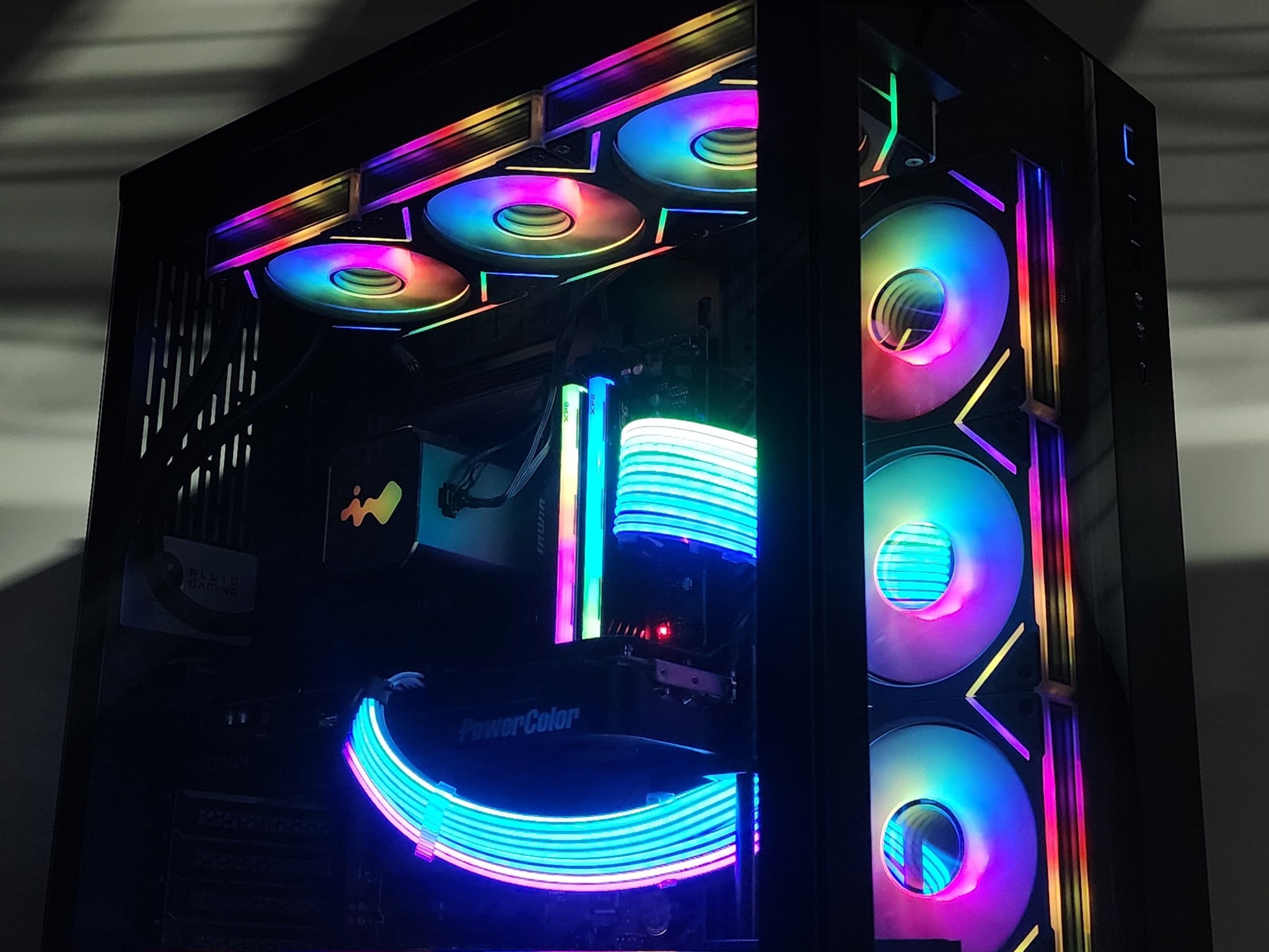 Gaming PC Ryzen 7 9800X3D 32GB RAM 2TB SSD RX 9070 XT 16GB Windows 11 Computer