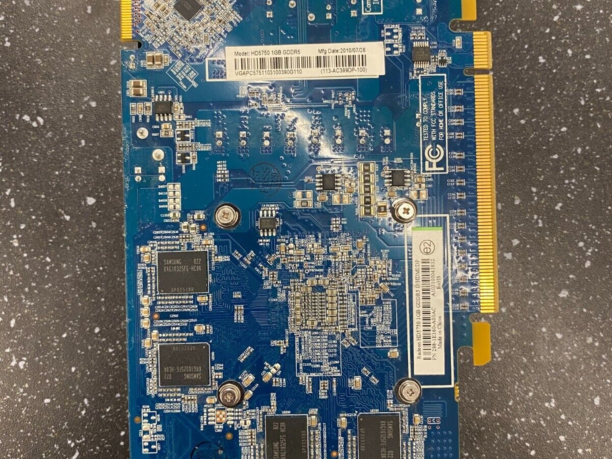 *B GRADE* AMD Radeon HD 5750 1GB GDDR5 Graphics Card - DisplayPort, HDMI, DVI