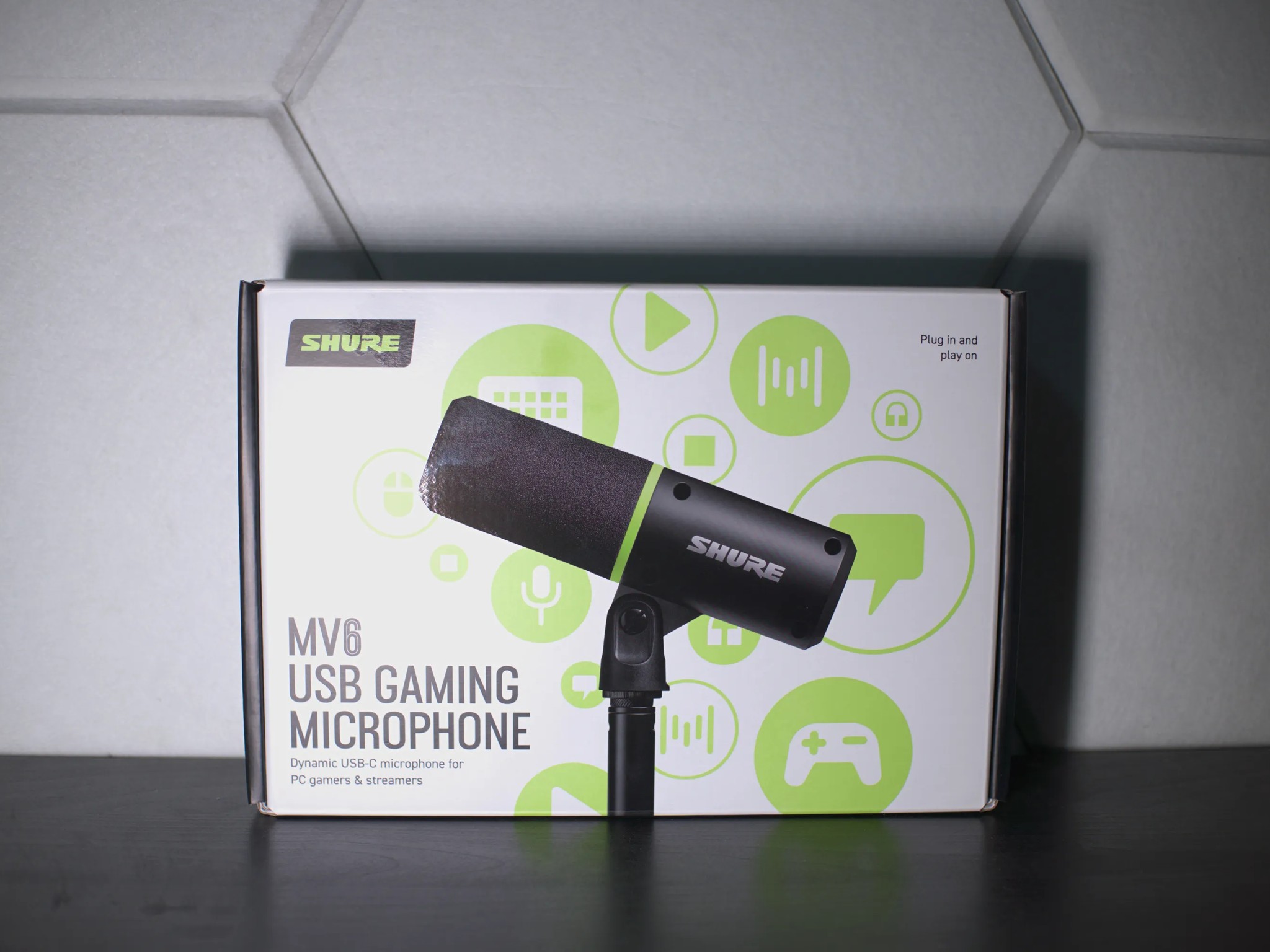 Shure MV6 Gaming Microphone, Dynamic USB PC Mic for Video Games & Streaming