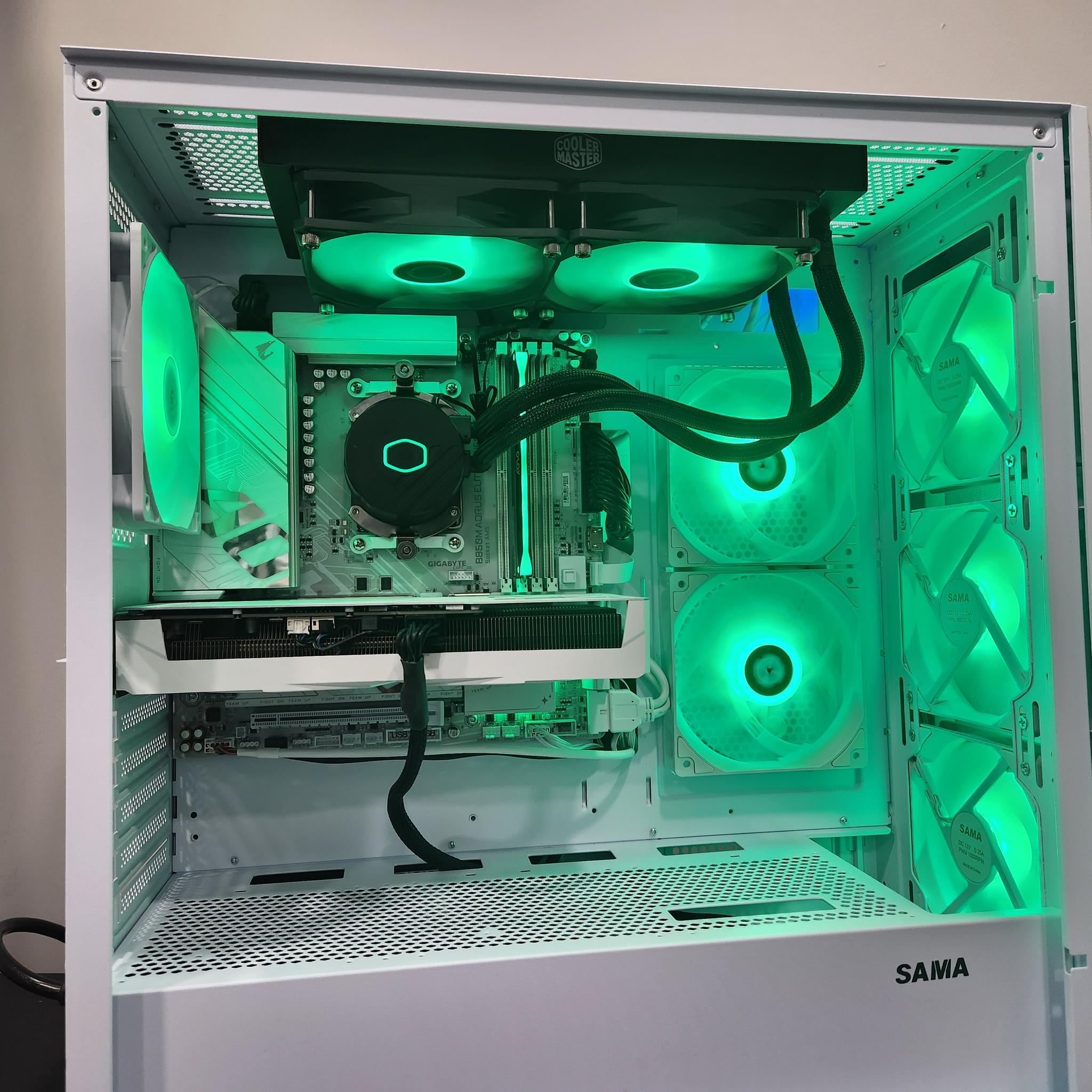 High end White gaming pc with CUSTOM RTX WHITE GPU!