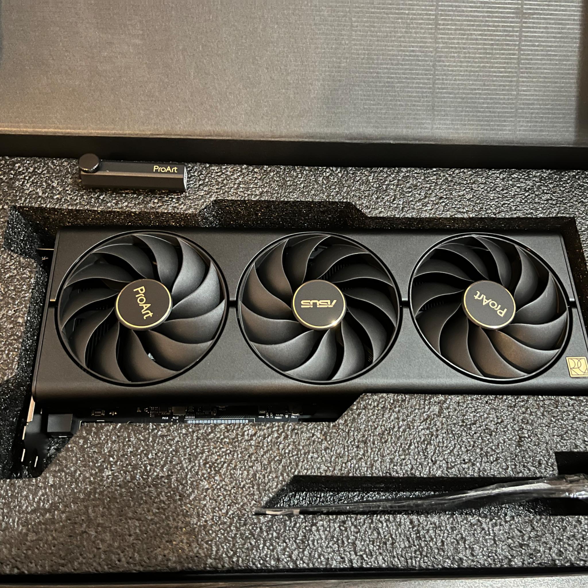 Asus ProArt RTX 4080 Super(Used, CHECK DESCRIPTION)