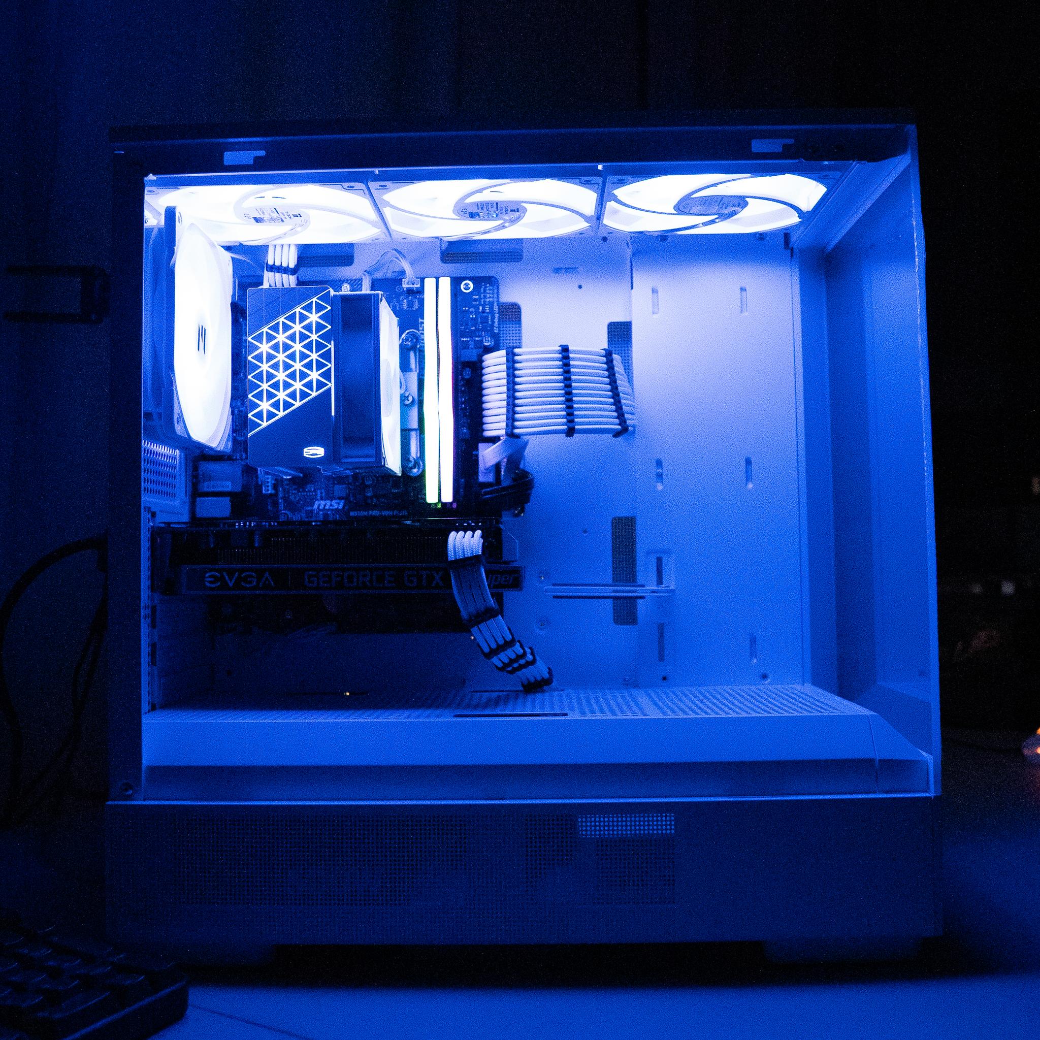 ❄️🌨 | EVGA GTX 1660 SUPER | INTEL i5 9400F | 16GB DDR4 RGB RAM | 1TB | Arctic Freeze