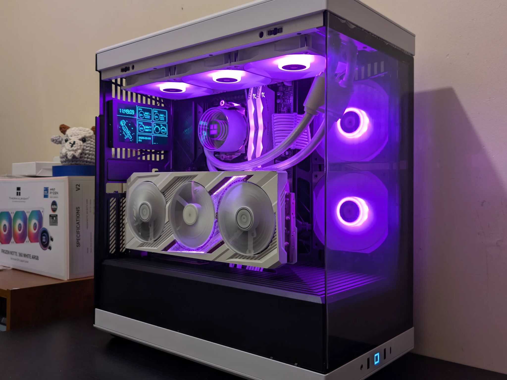🔥🐼 1440p/4K Gaming Beast | RX 7900XT | Ryzen 9 7900X | 2TB SSD | 32GB RAM | WiFi 6 & Bluetooth 🐼🔥