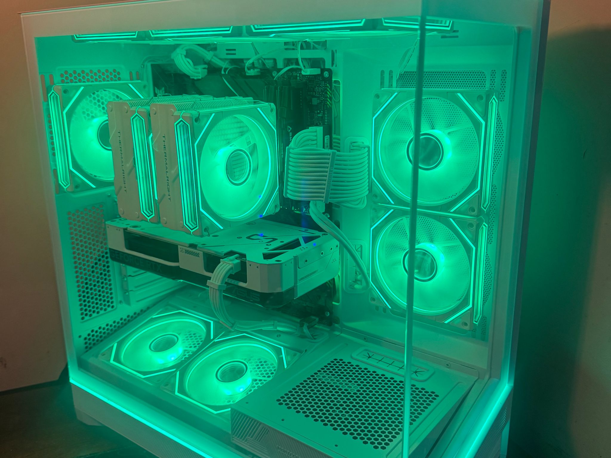 🤍 Whiteout 1440p Gaming PC 🤍 - i5 12600KF | RTX 4070 12GB | 32GB DDR4 3200 | 1TB Gen4 SSD