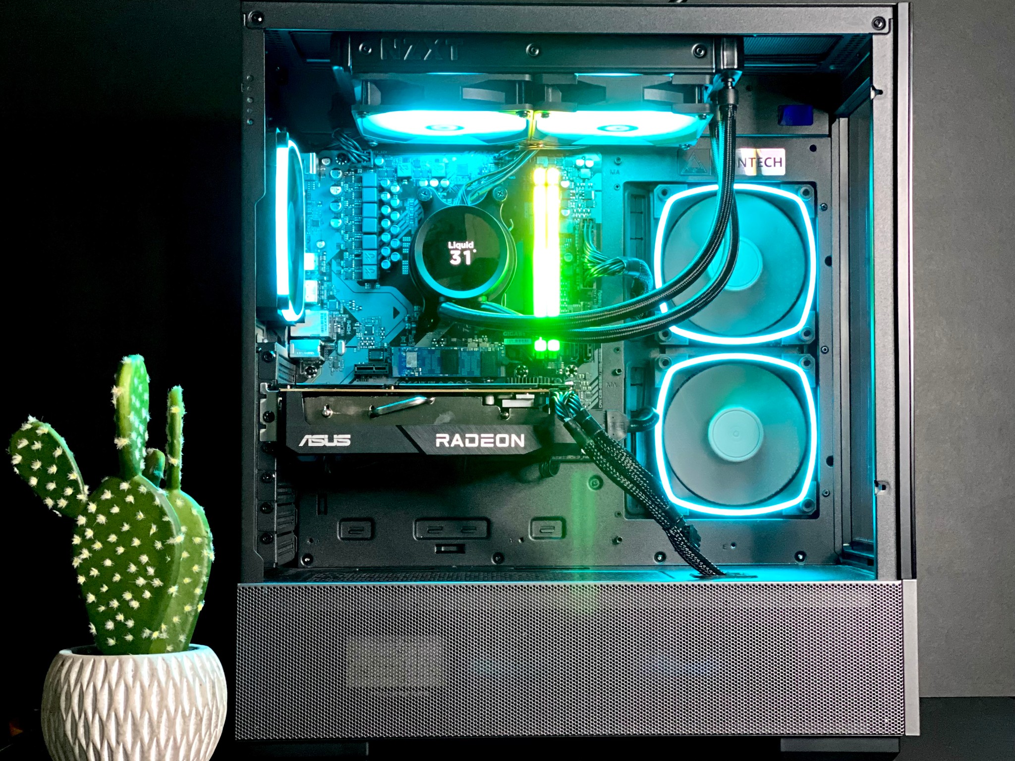 The Liquid cooled AM5 Beast| Ryzen 5 7500F w/ RX 7600 32GB DDR5 RAM| 1TB NVMe| Windows 11