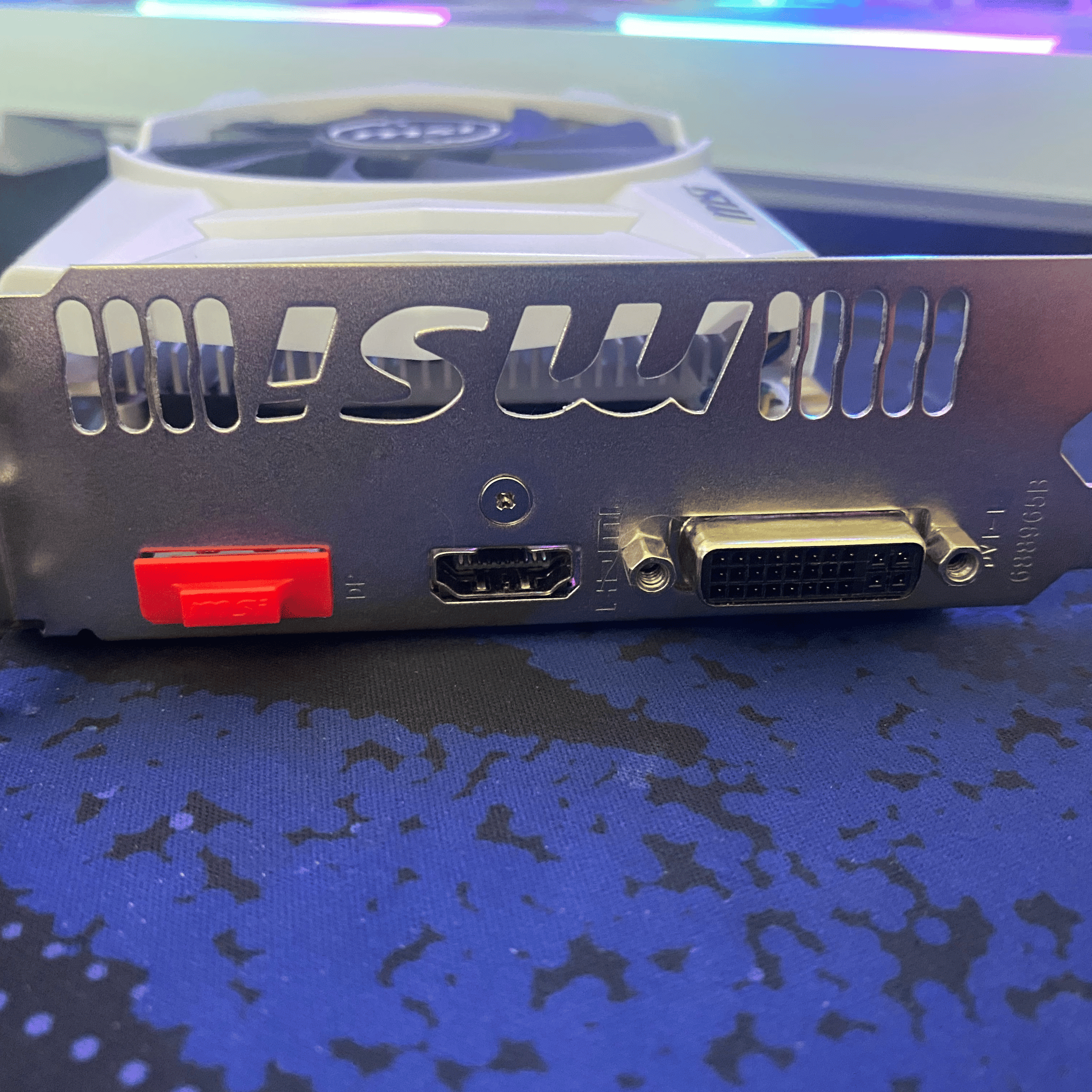 Great condition GTX 950 2GB Ultra Budget Video Card for Esports Gaming. 