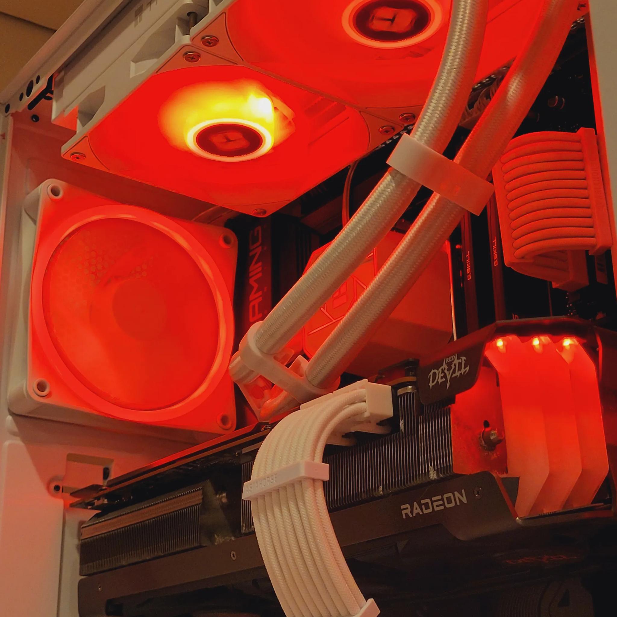 Gaming PC | Ryzen 7 7700X | RX 6800XT 16GB | 32GB DDR5 | 1TB nVME SSD | 1440p White Gaming PC RGB