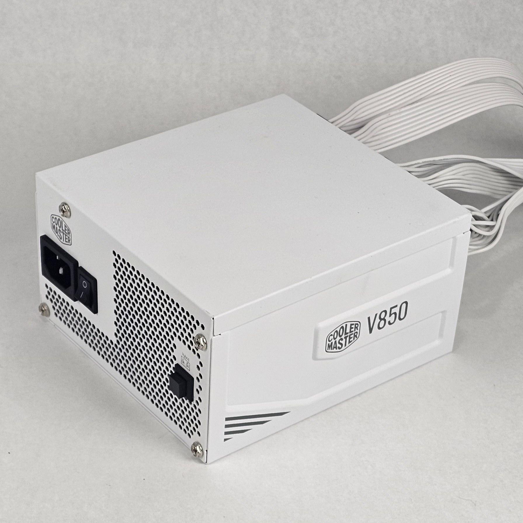 White 850 Watt PSU Cooler Master V850 Power Supply